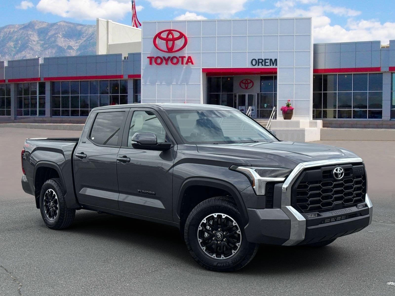 2025 Toyota TUNDRA 4X4 SR5