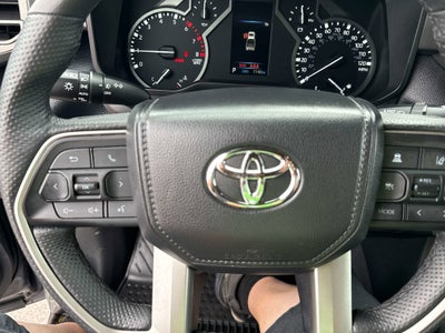 2025 Toyota TUNDRA 4X4 SR5
