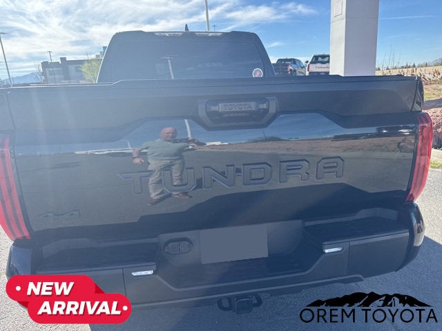 2024 Toyota TUNDRA 4X4 SR5