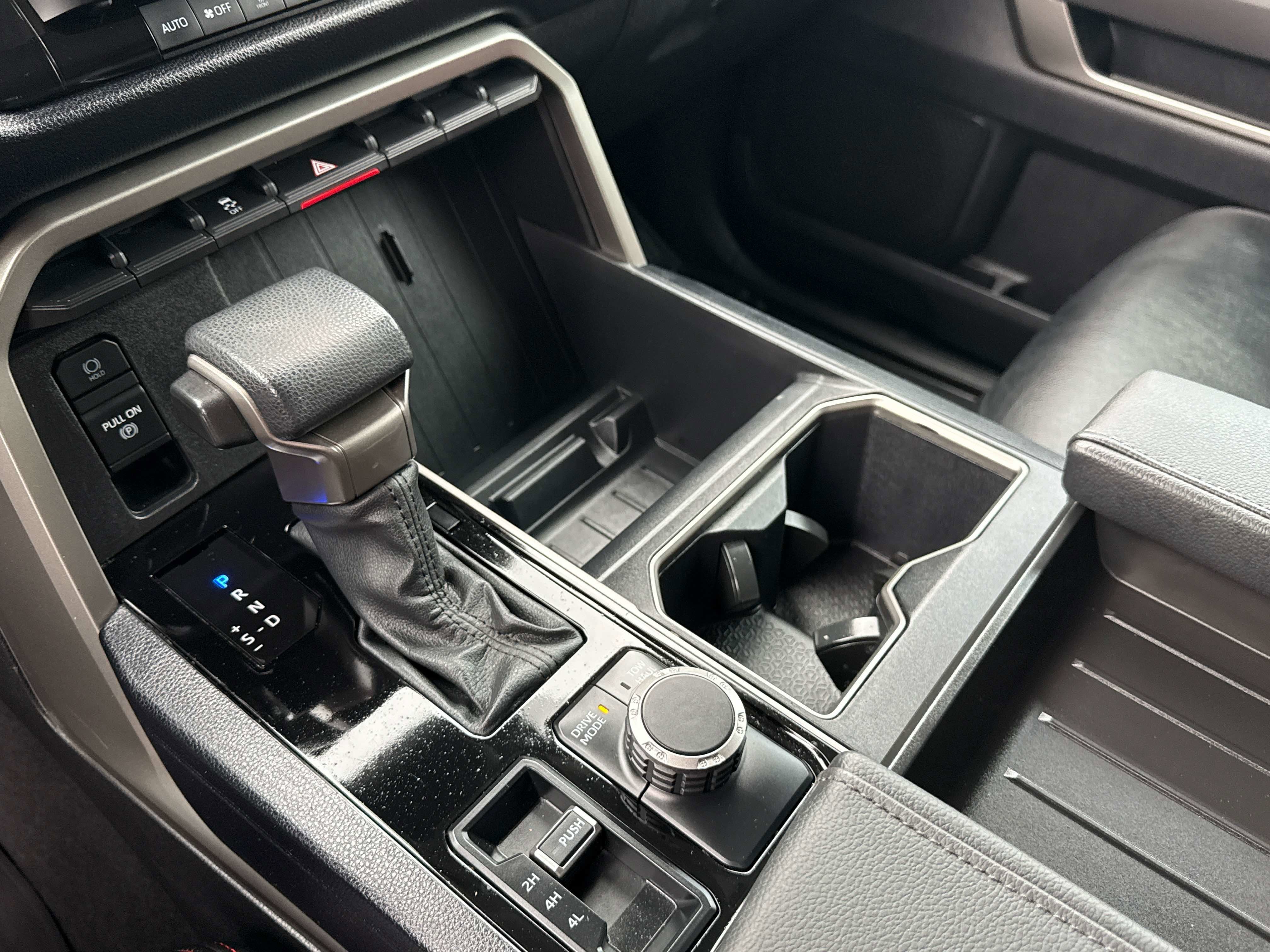 2023 Toyota TUNDRA 4X4 SR5