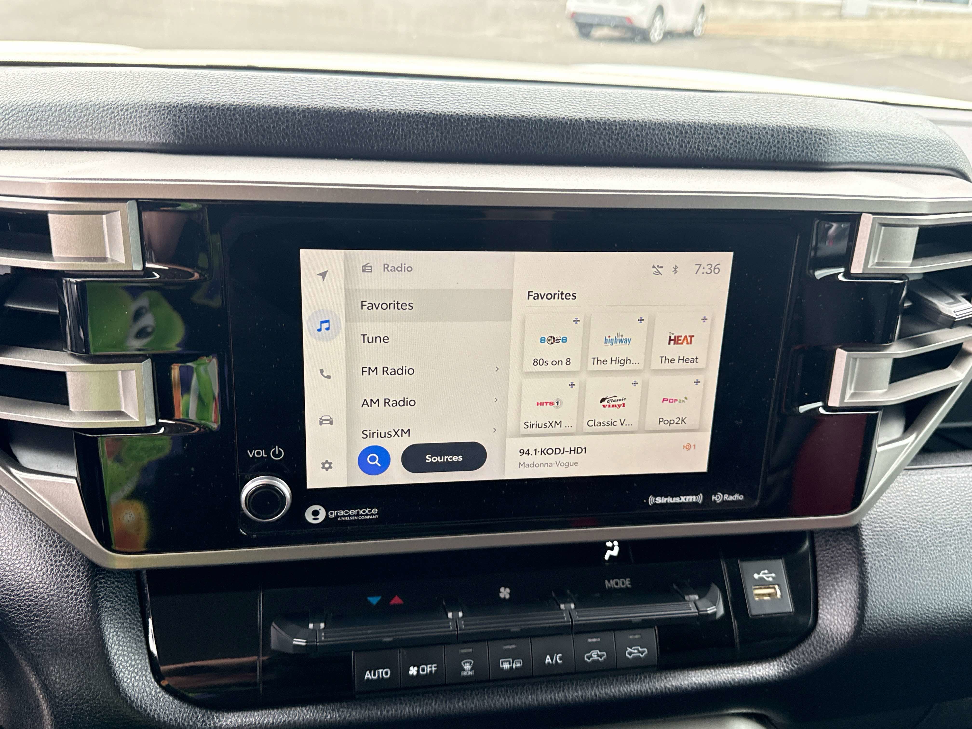 2023 Toyota TUNDRA 4X4 SR5