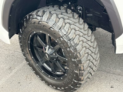 2025 Toyota TUNDRA 4X4 SR5