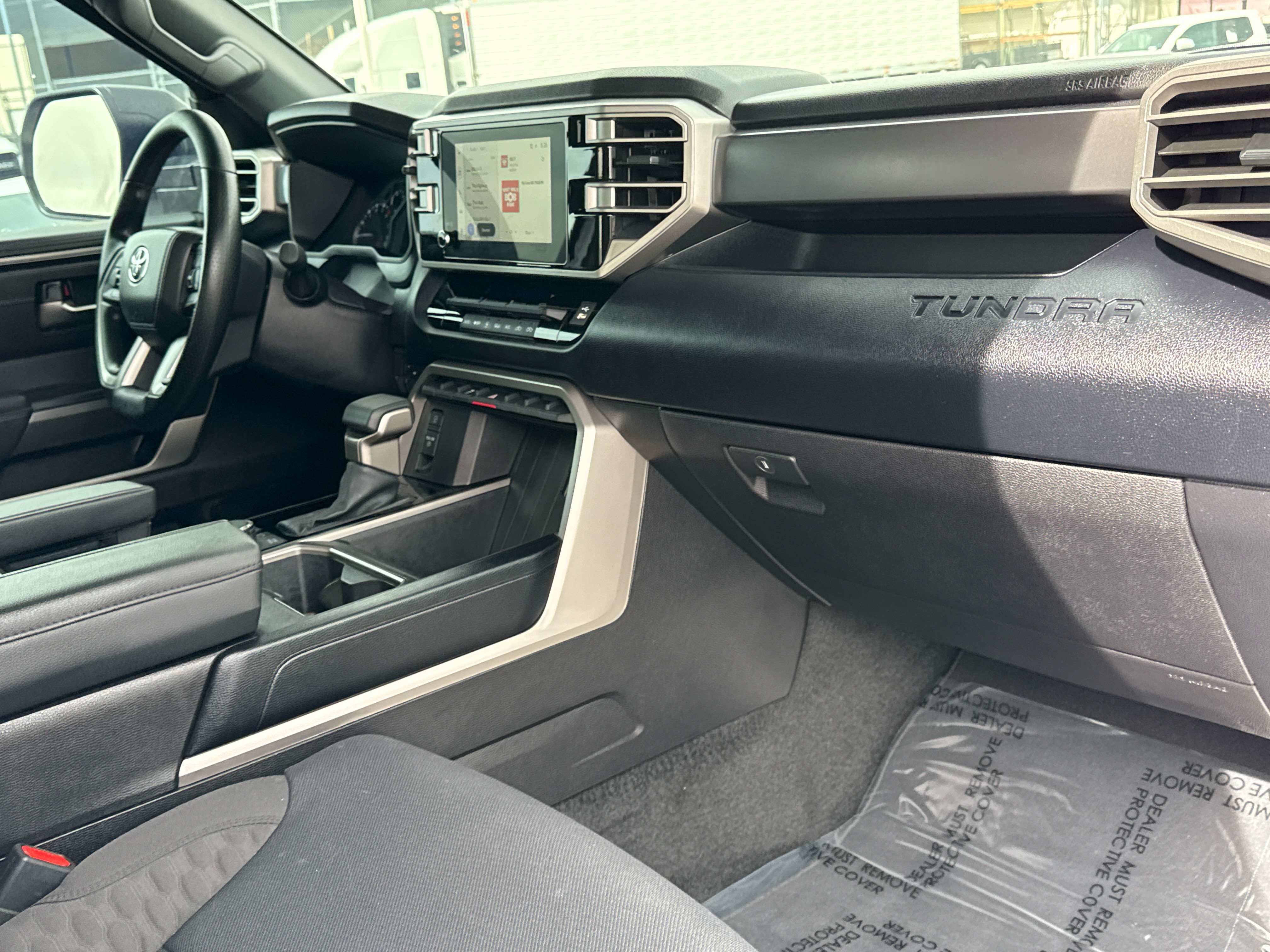 2025 Toyota TUNDRA 4X4 SR5