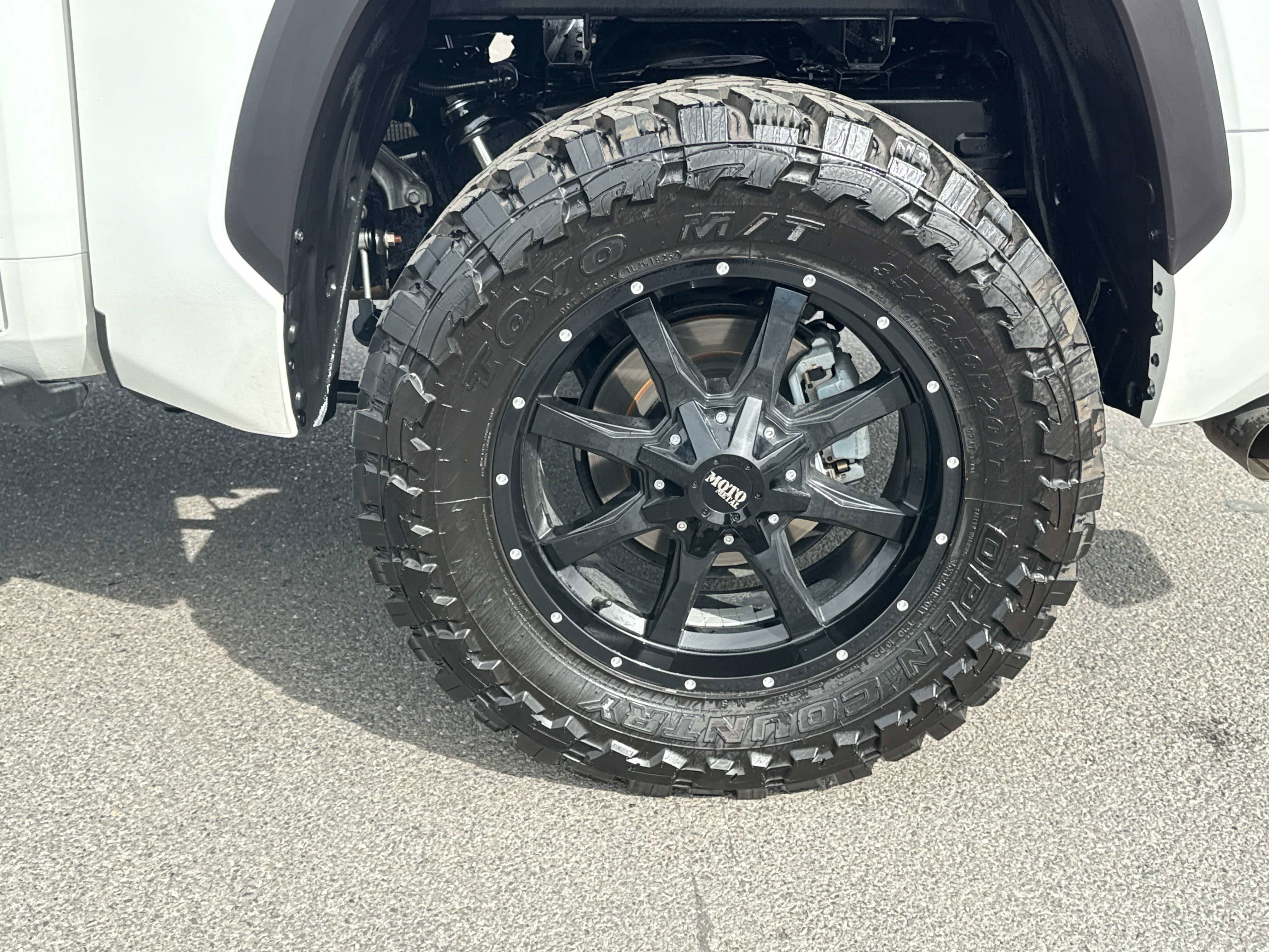 2025 Toyota TUNDRA 4X4 SR5