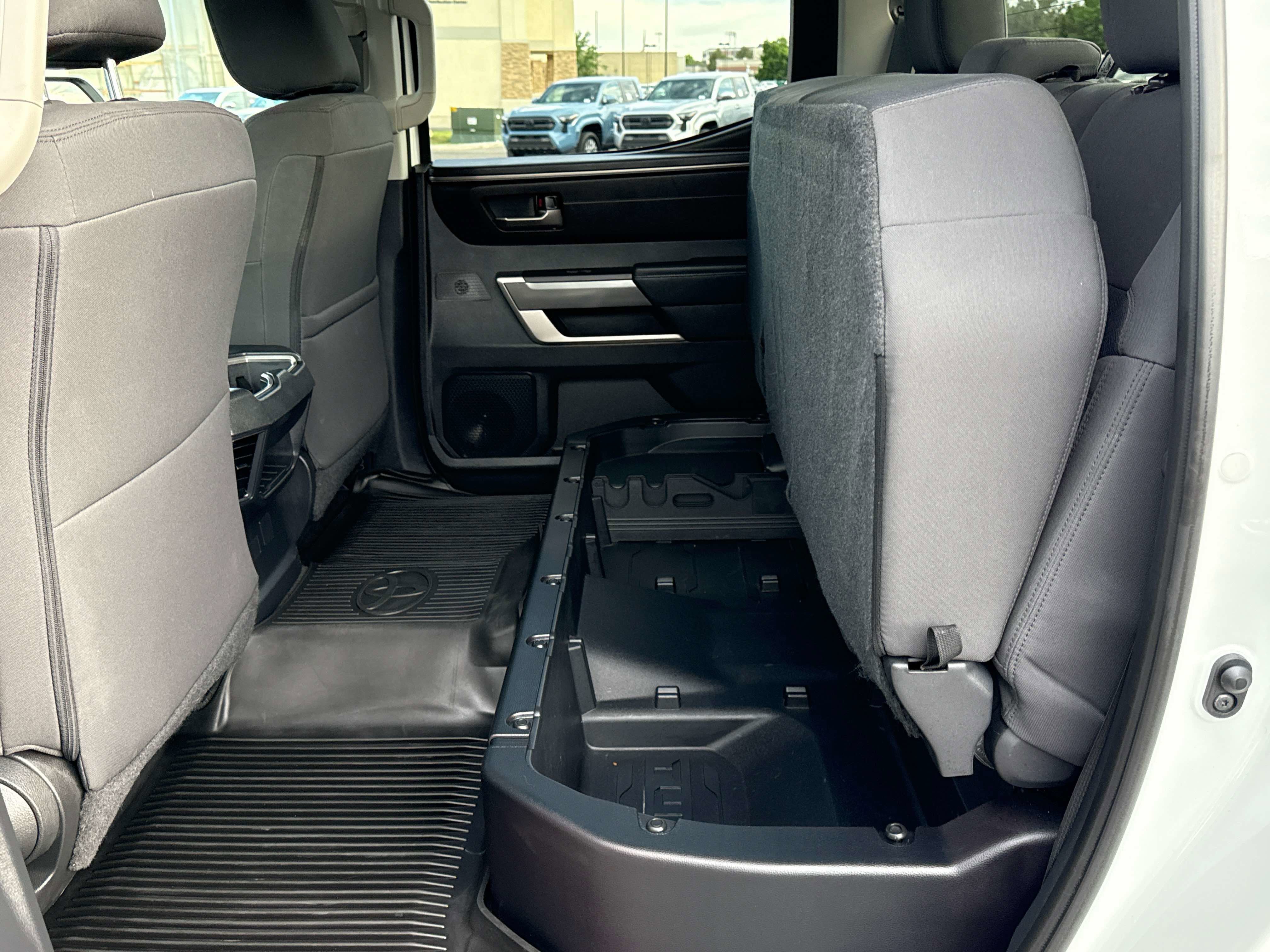 2023 Toyota TUNDRA 4X4 SR5