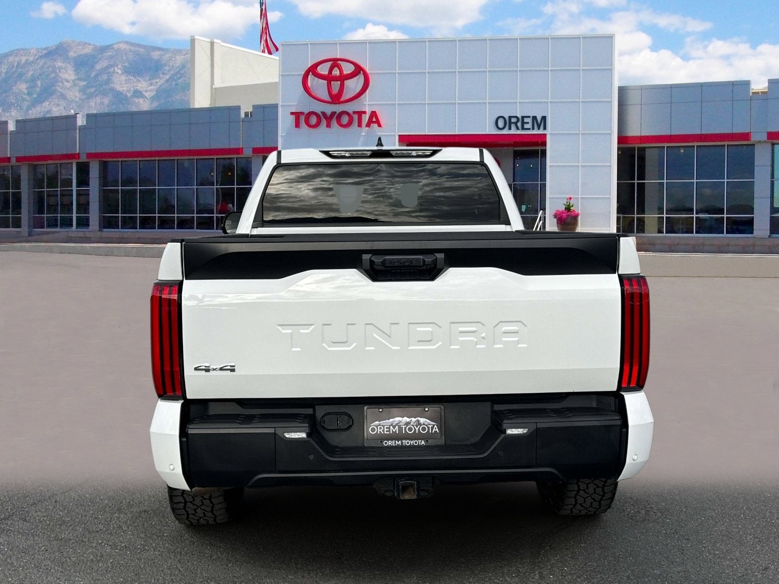 2023 Toyota TUNDRA 4X4 SR5