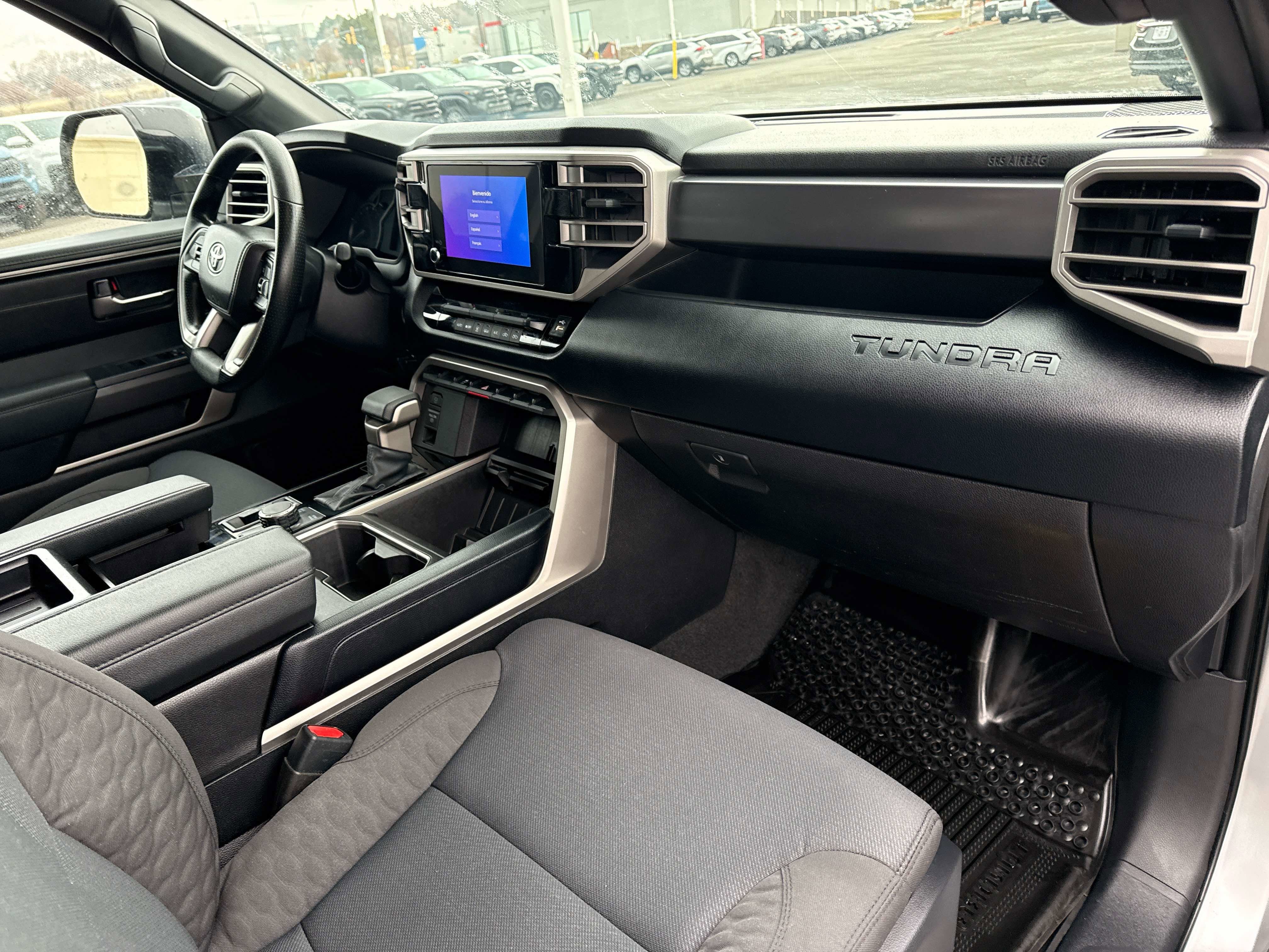 2025 Toyota TUNDRA 4X4 SR5