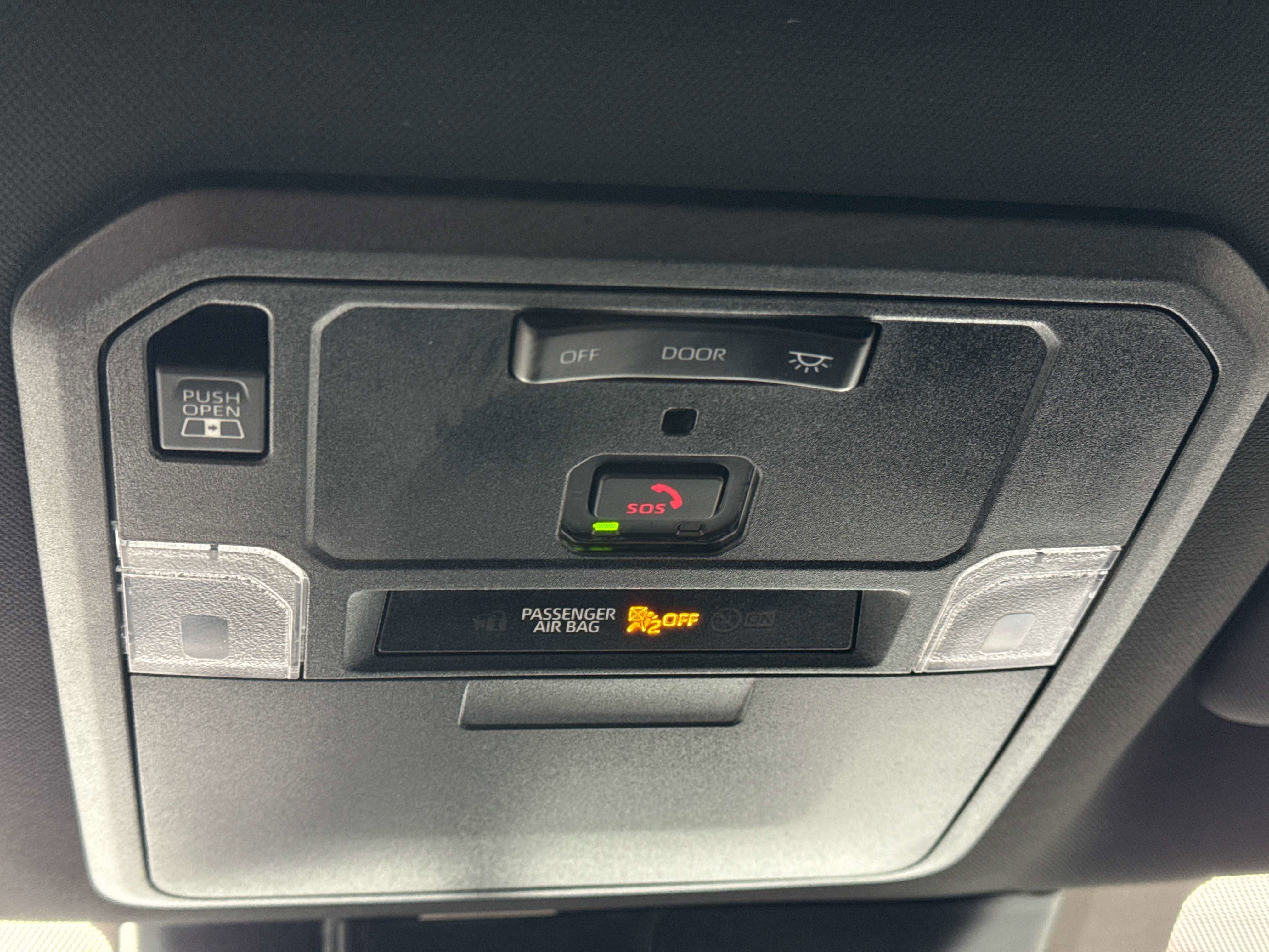 2025 Toyota TUNDRA 4X4 SR5