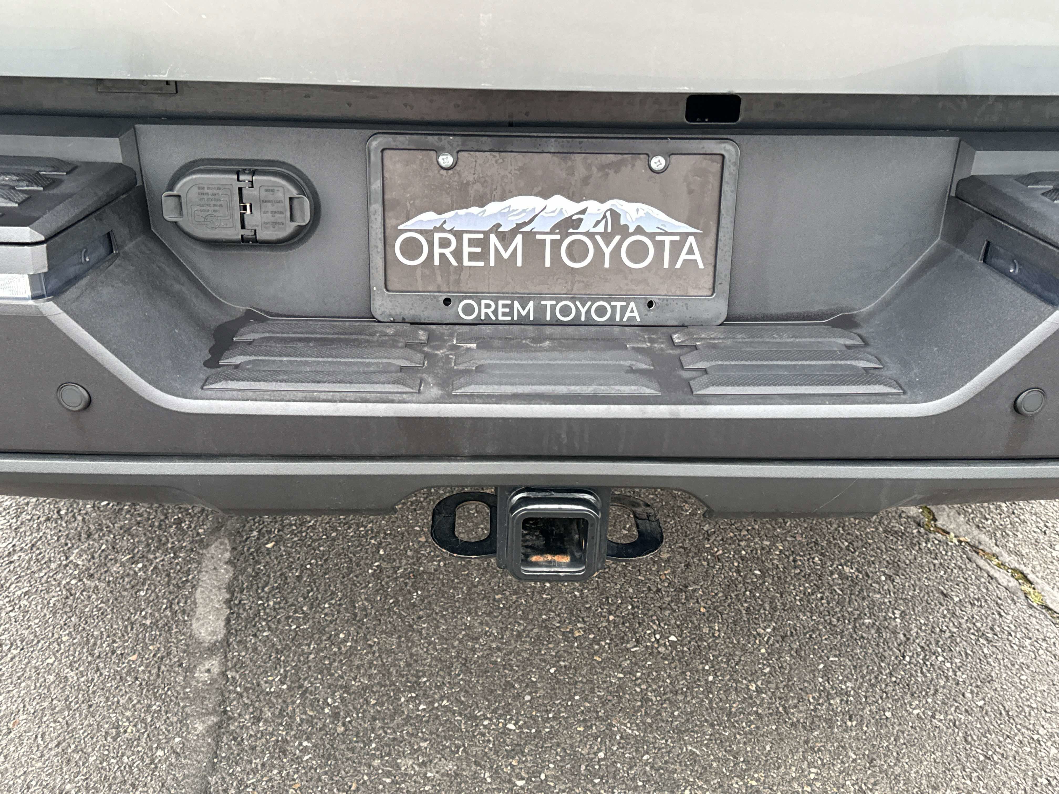 2025 Toyota TUNDRA 4X4 SR5