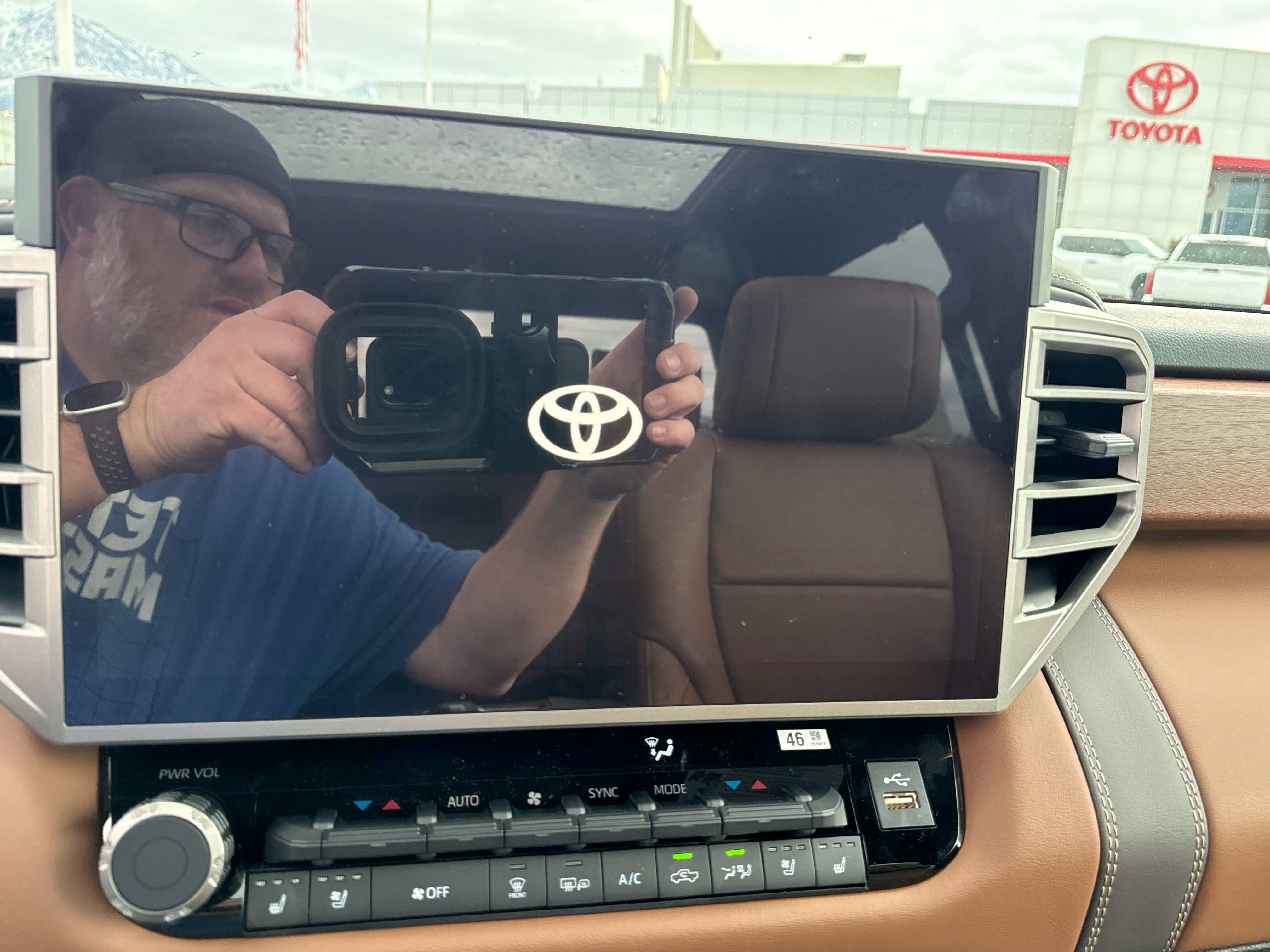 2026 Toyota Tundra i-FORCE MAX 1794 Edition i-FORCE MAX