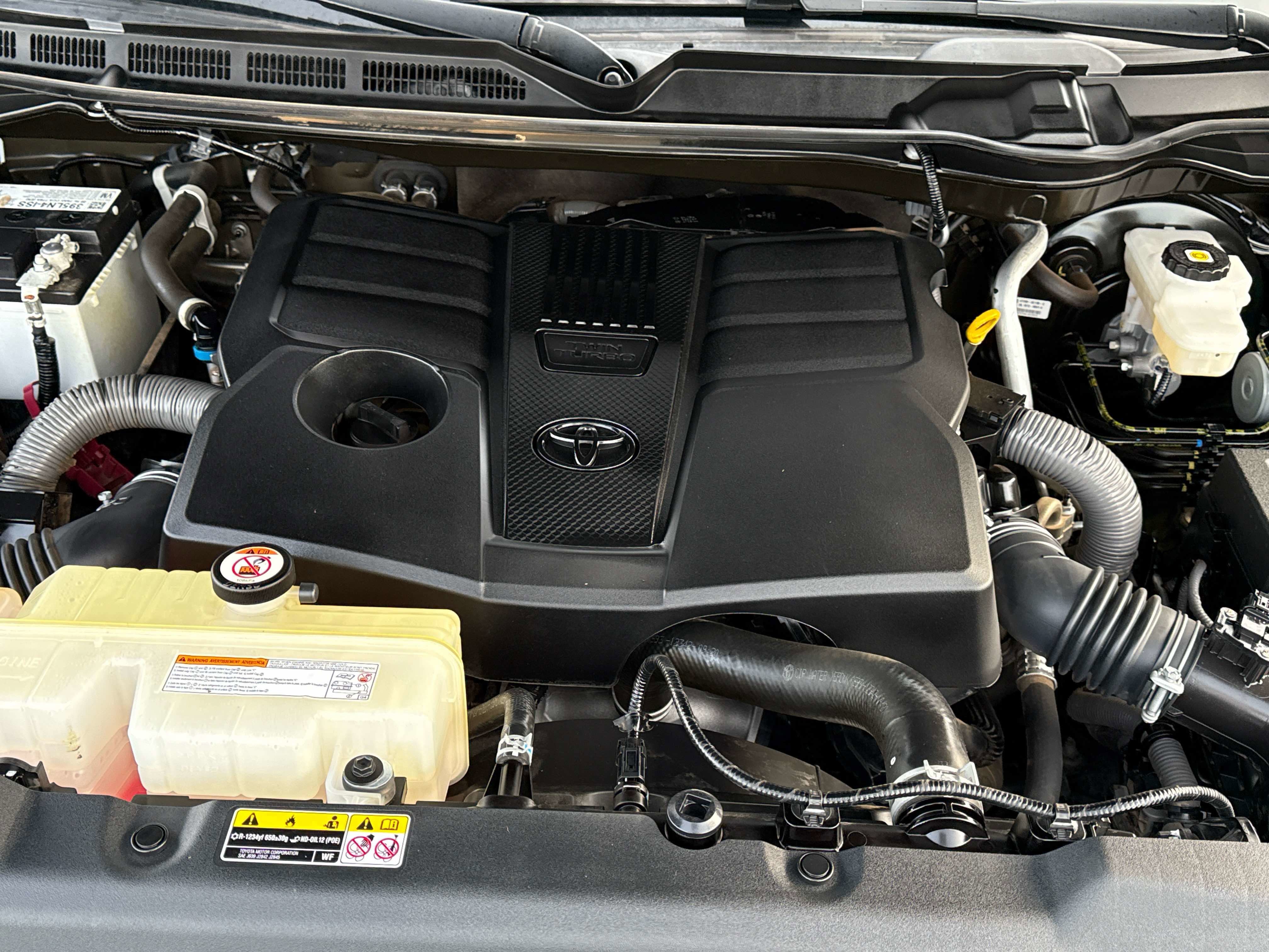 2023 Toyota TUNDRA 4X4 Platinum