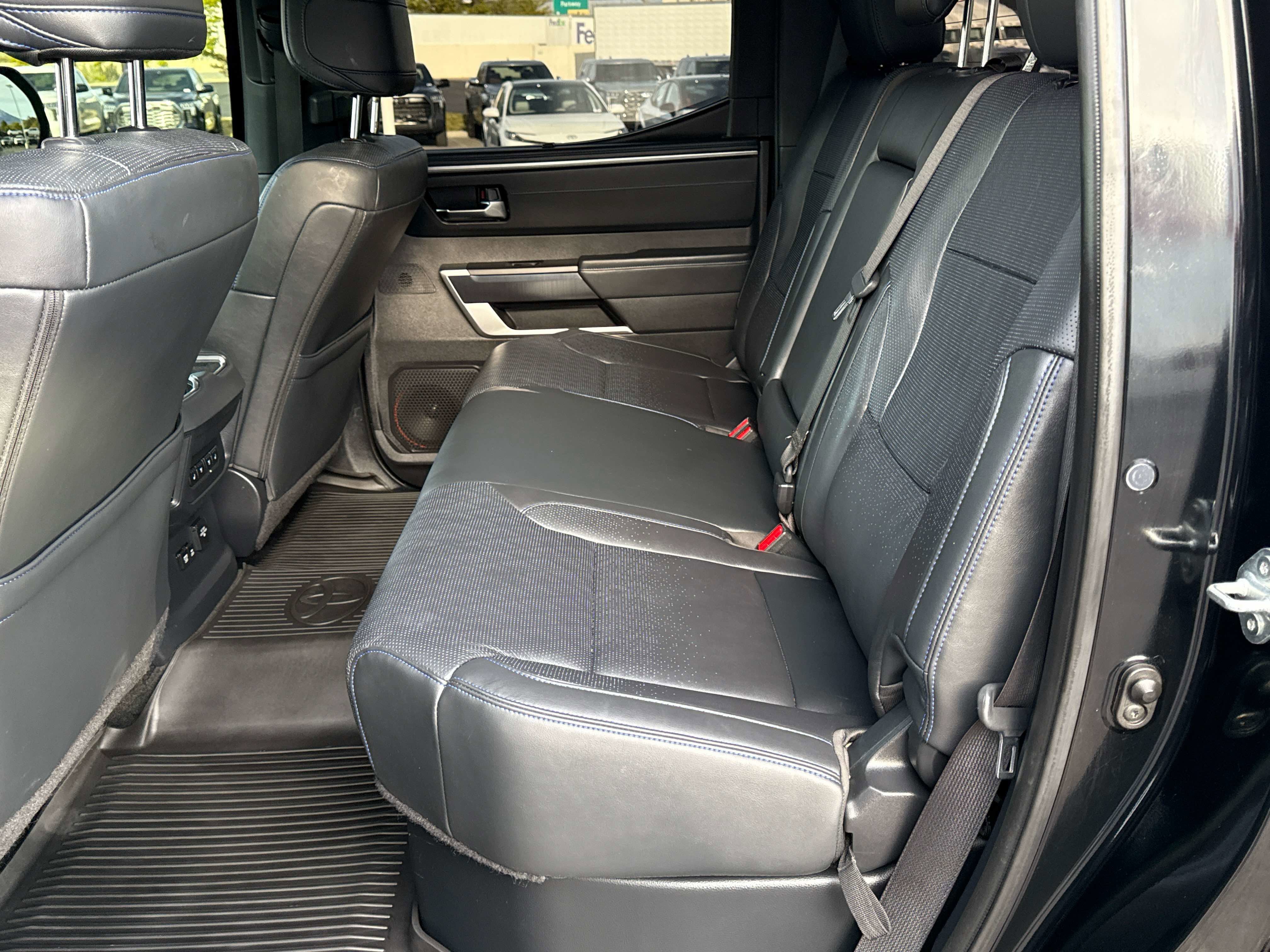 2023 Toyota TUNDRA 4X4 Platinum