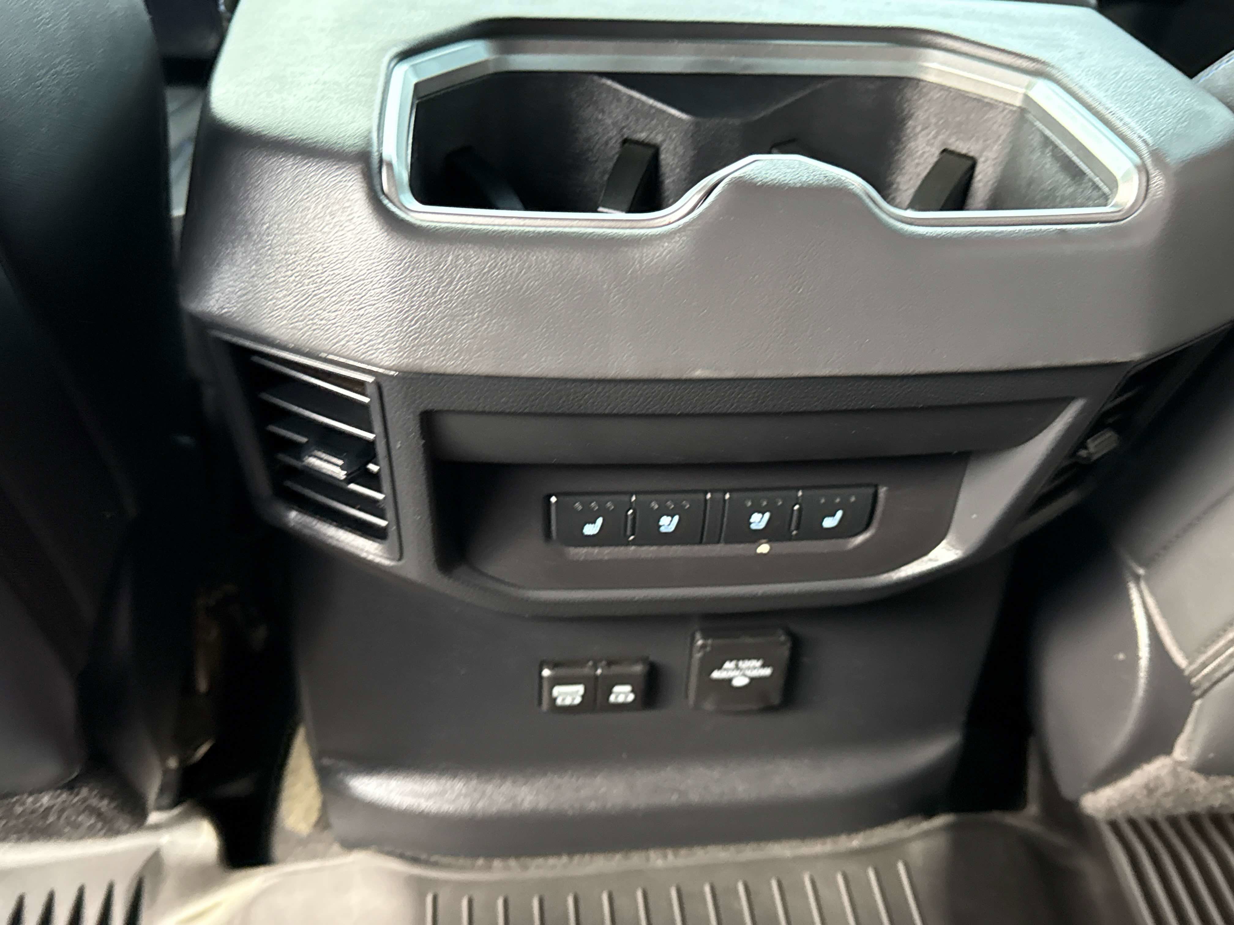 2023 Toyota TUNDRA 4X4 Platinum