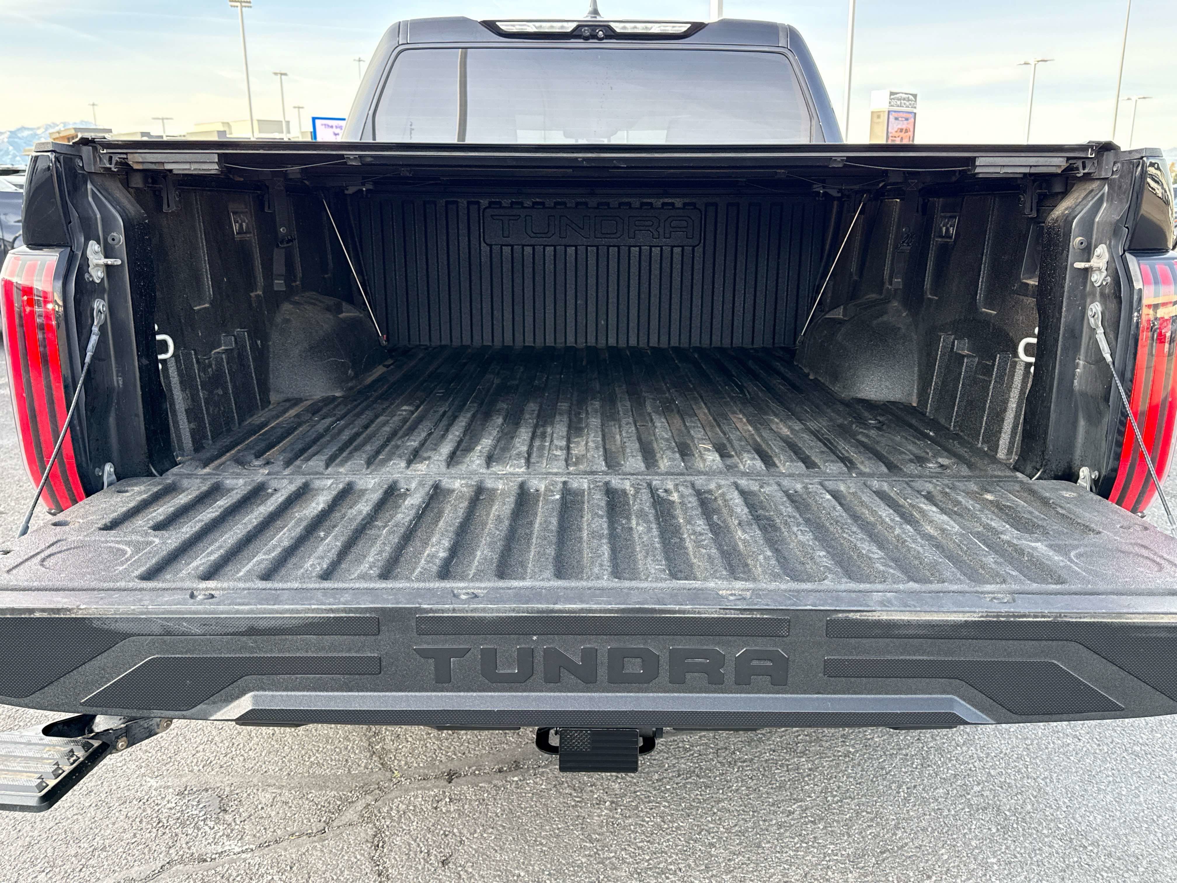 2023 Toyota TUNDRA 4X4 Platinum