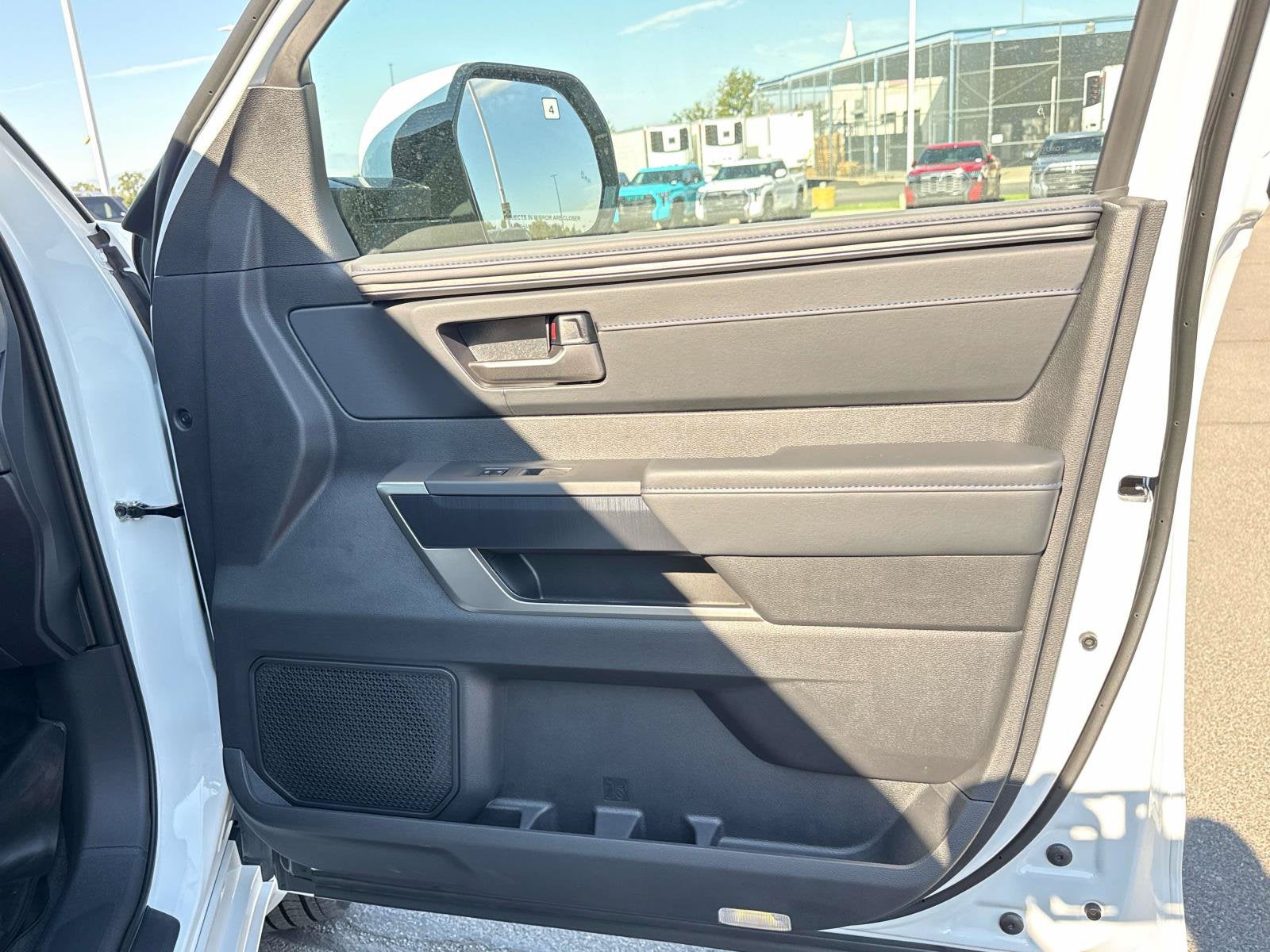 2026 Toyota Tundra i-FORCE MAX Platinum i-FORCE MAX