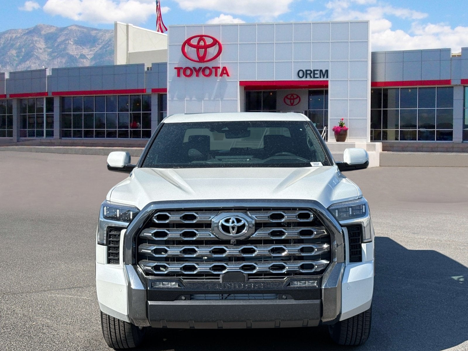 2026 Toyota Tundra i-FORCE MAX Platinum i-FORCE MAX