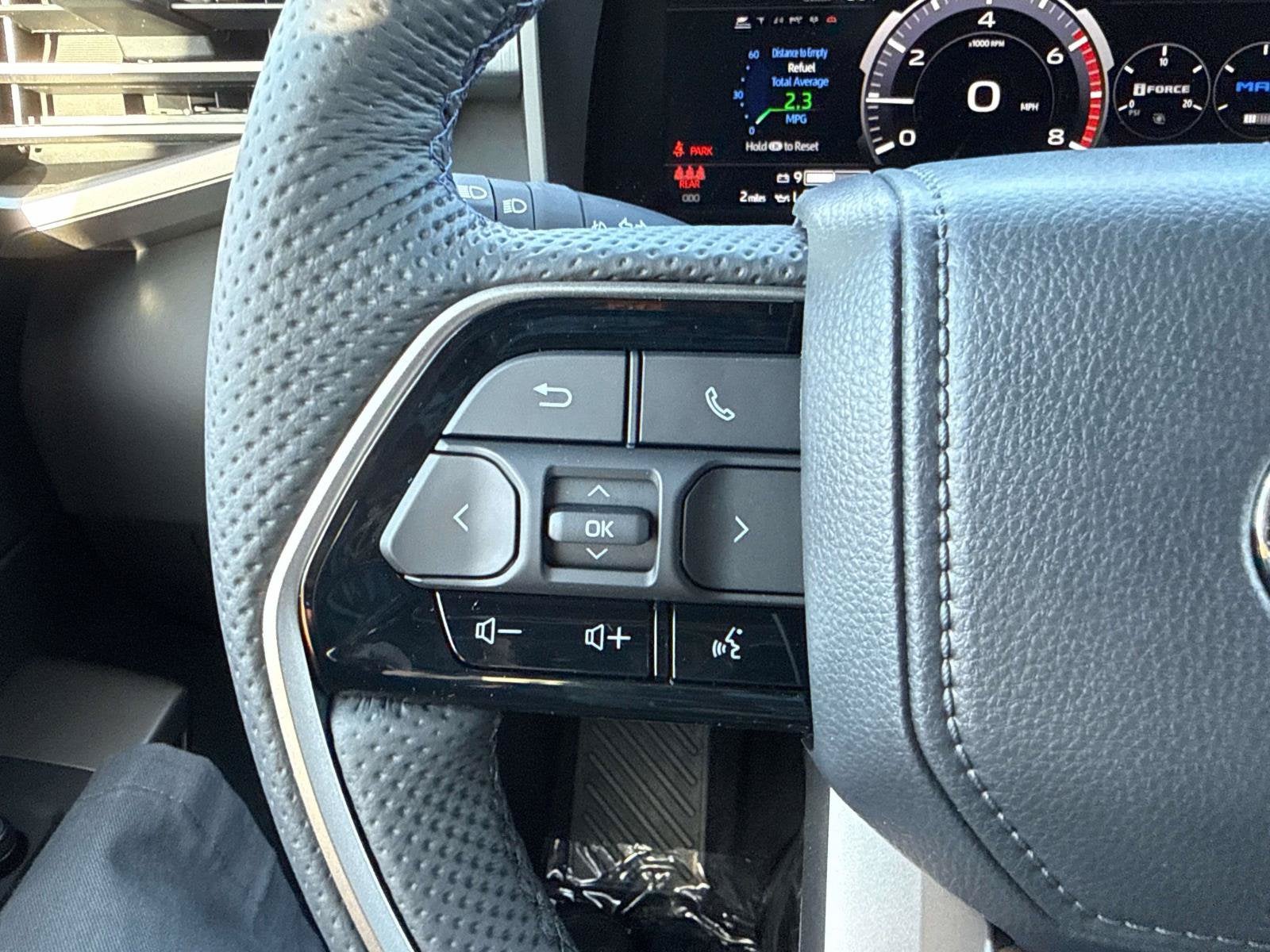 2026 Toyota Tundra i-FORCE MAX Platinum i-FORCE MAX