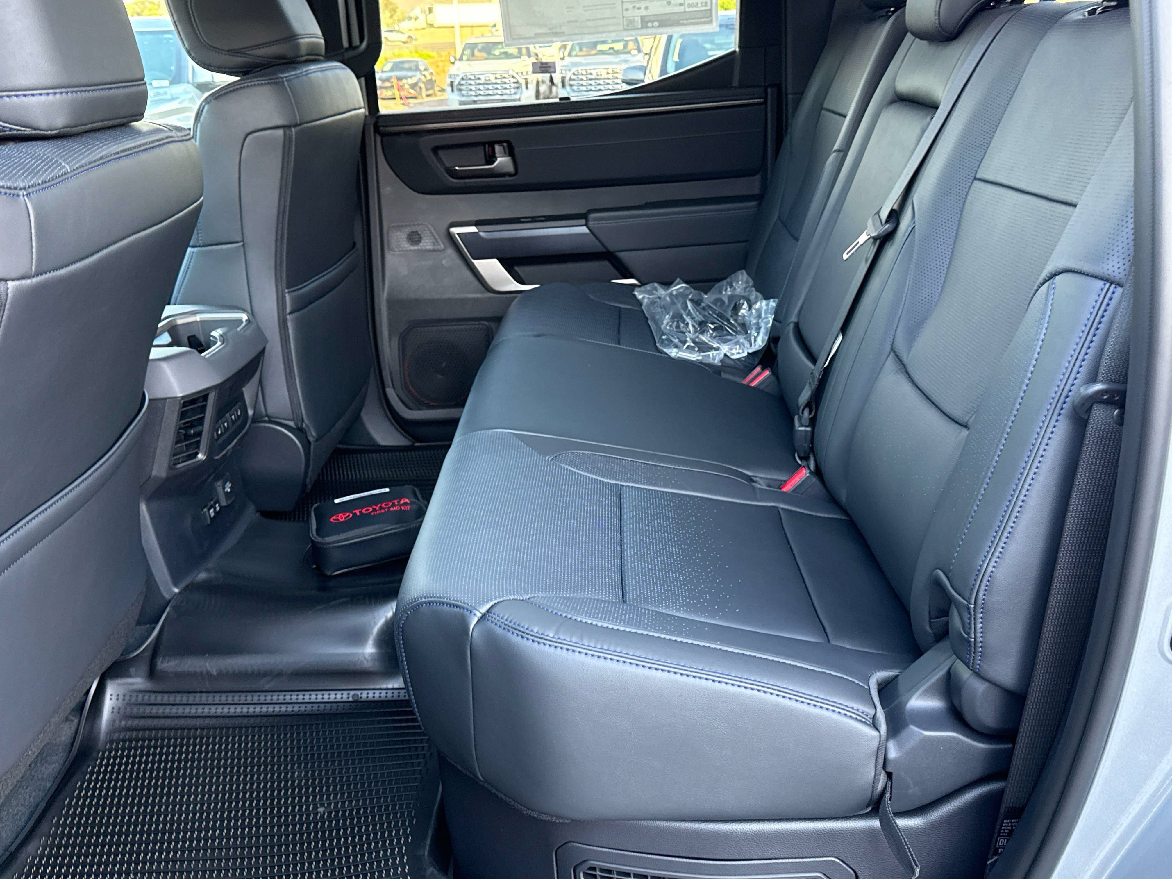 2026 Toyota Tundra i-FORCE MAX Platinum i-FORCE MAX