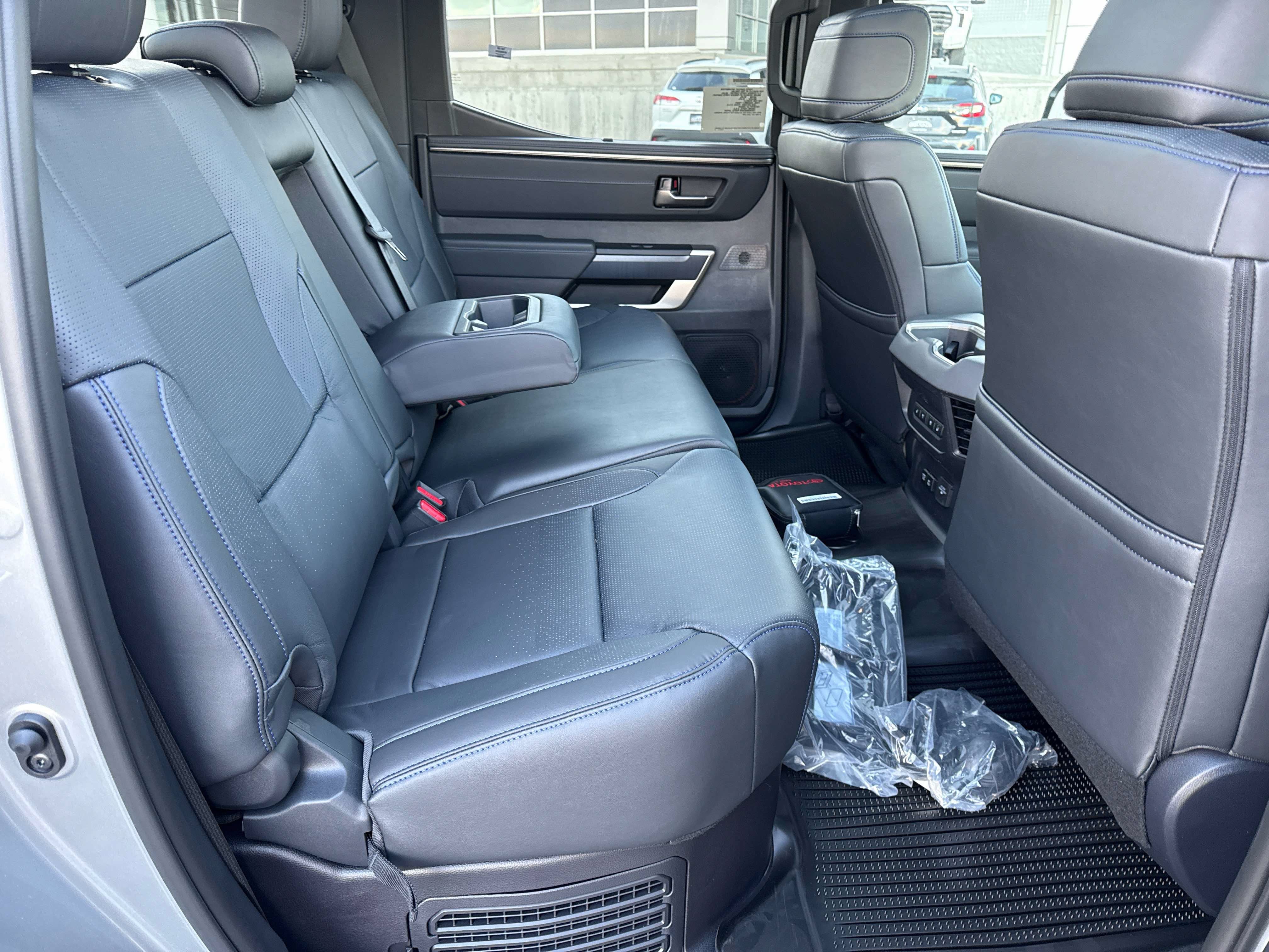 2026 Toyota Tundra i-FORCE MAX Platinum i-FORCE MAX