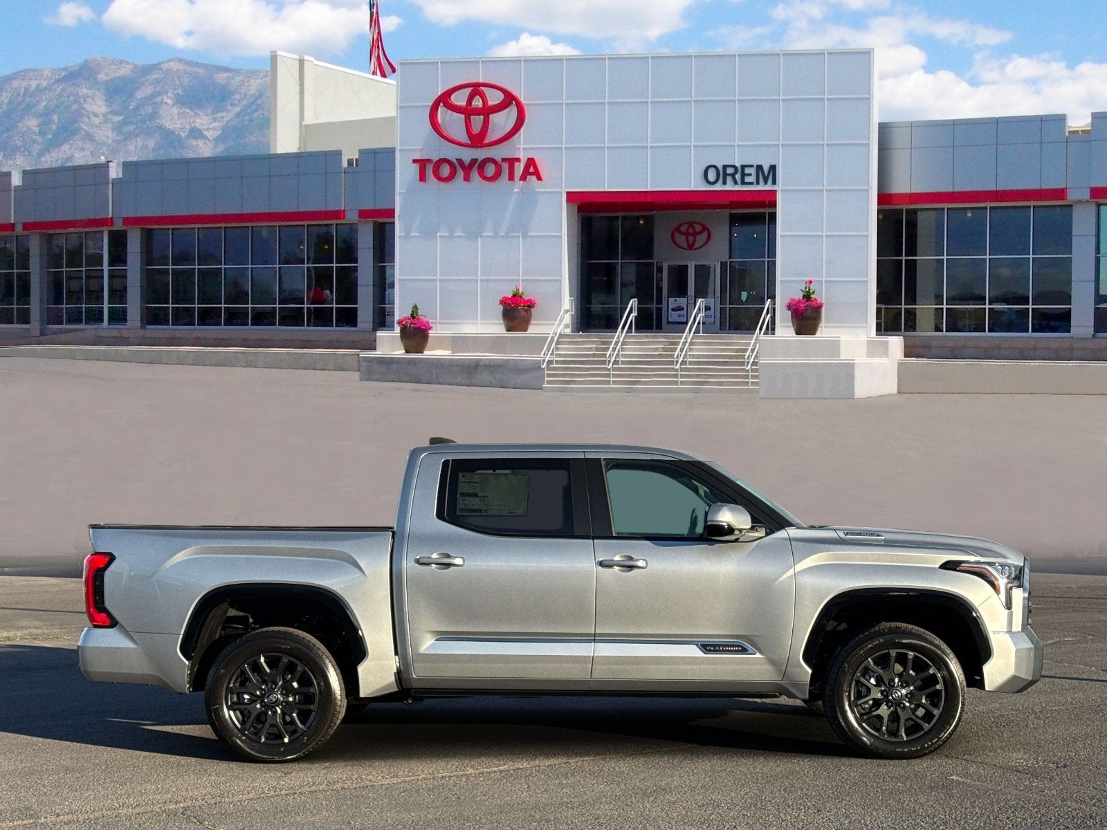 2026 Toyota Tundra i-FORCE MAX Platinum i-FORCE MAX