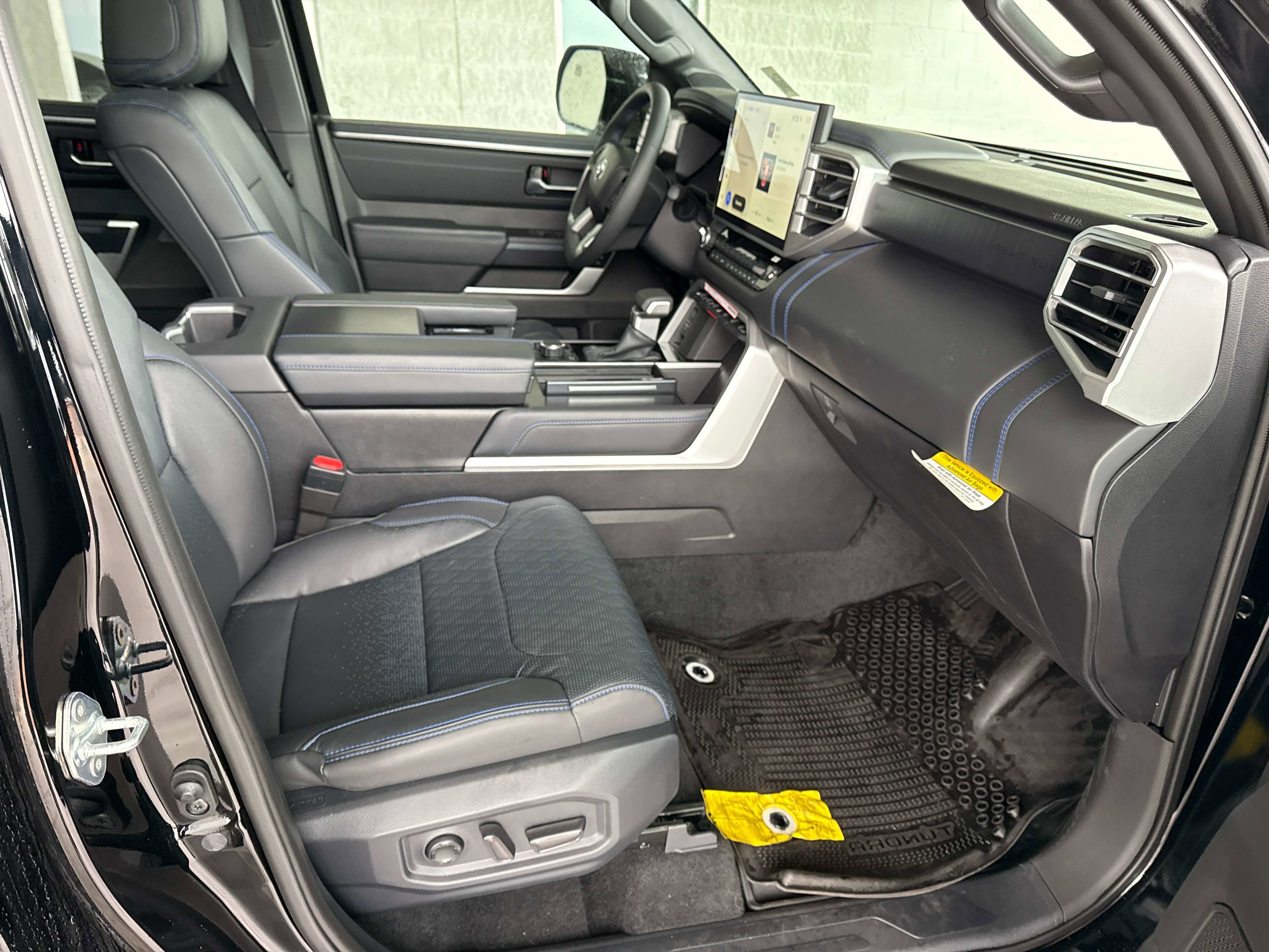 2025 Toyota Tundra i-FORCE MAX Platinum i-FORCE MAX