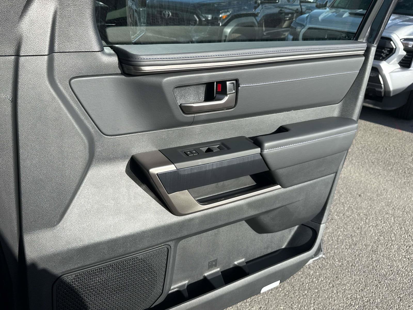 2026 Toyota Tundra i-FORCE MAX Platinum i-FORCE MAX