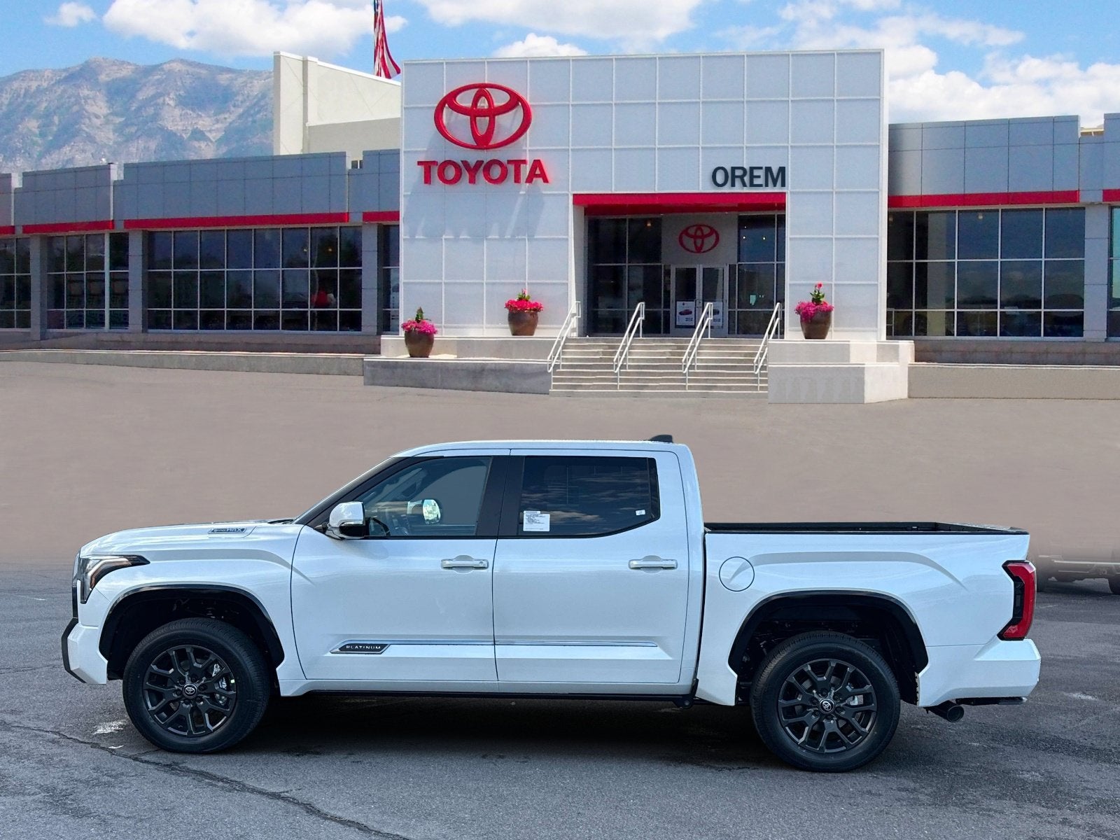 2026 Toyota Tundra i-FORCE MAX Platinum i-FORCE MAX
