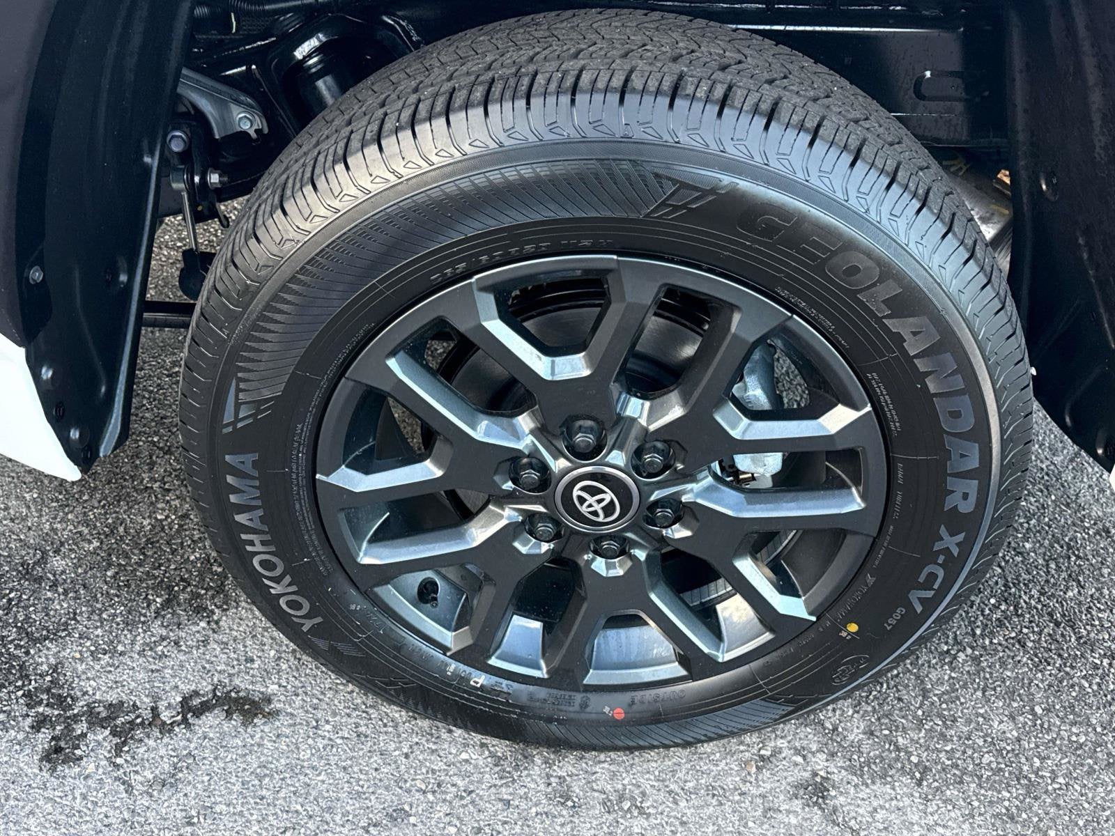 2026 Toyota Tundra i-FORCE MAX Platinum i-FORCE MAX