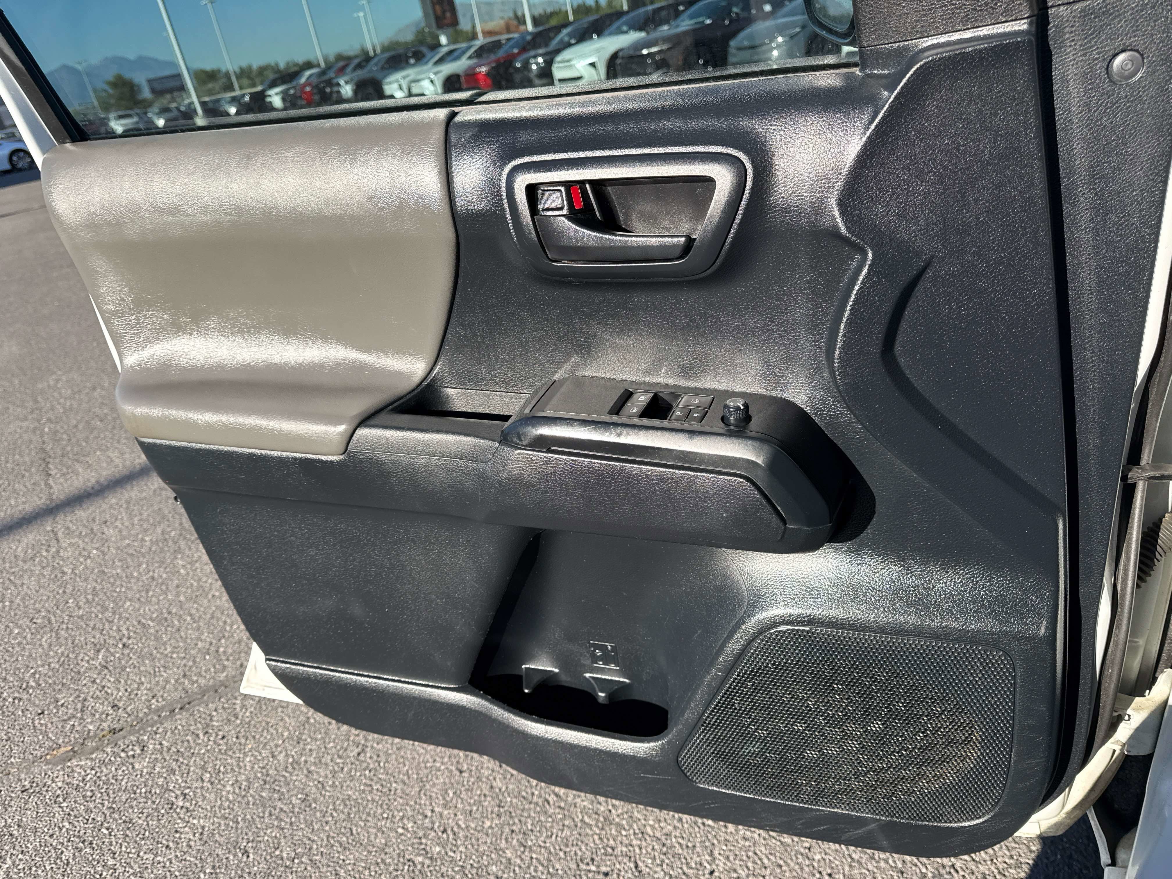 2019 Toyota TACOMA SR SR