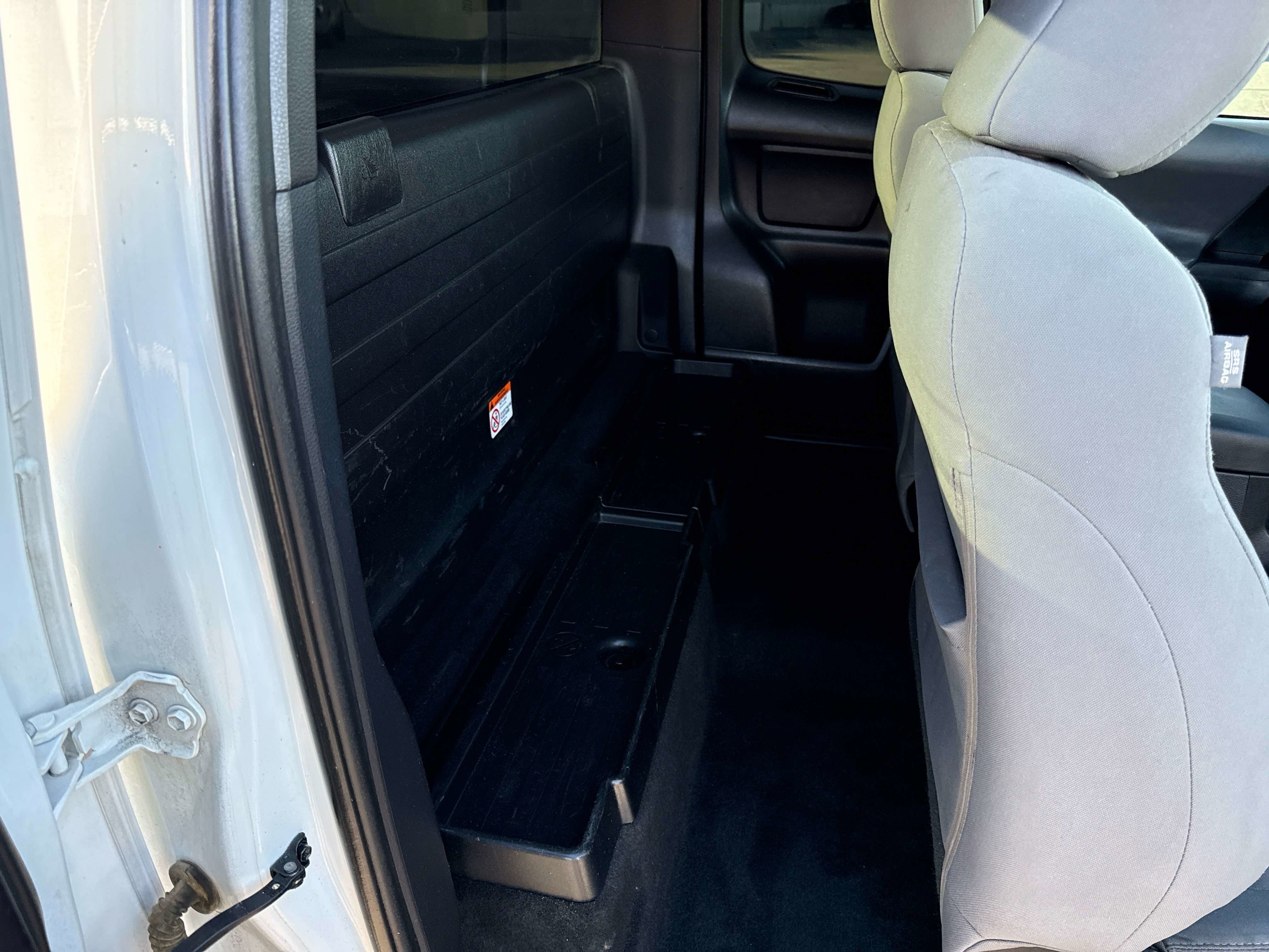 2019 Toyota TACOMA SR SR