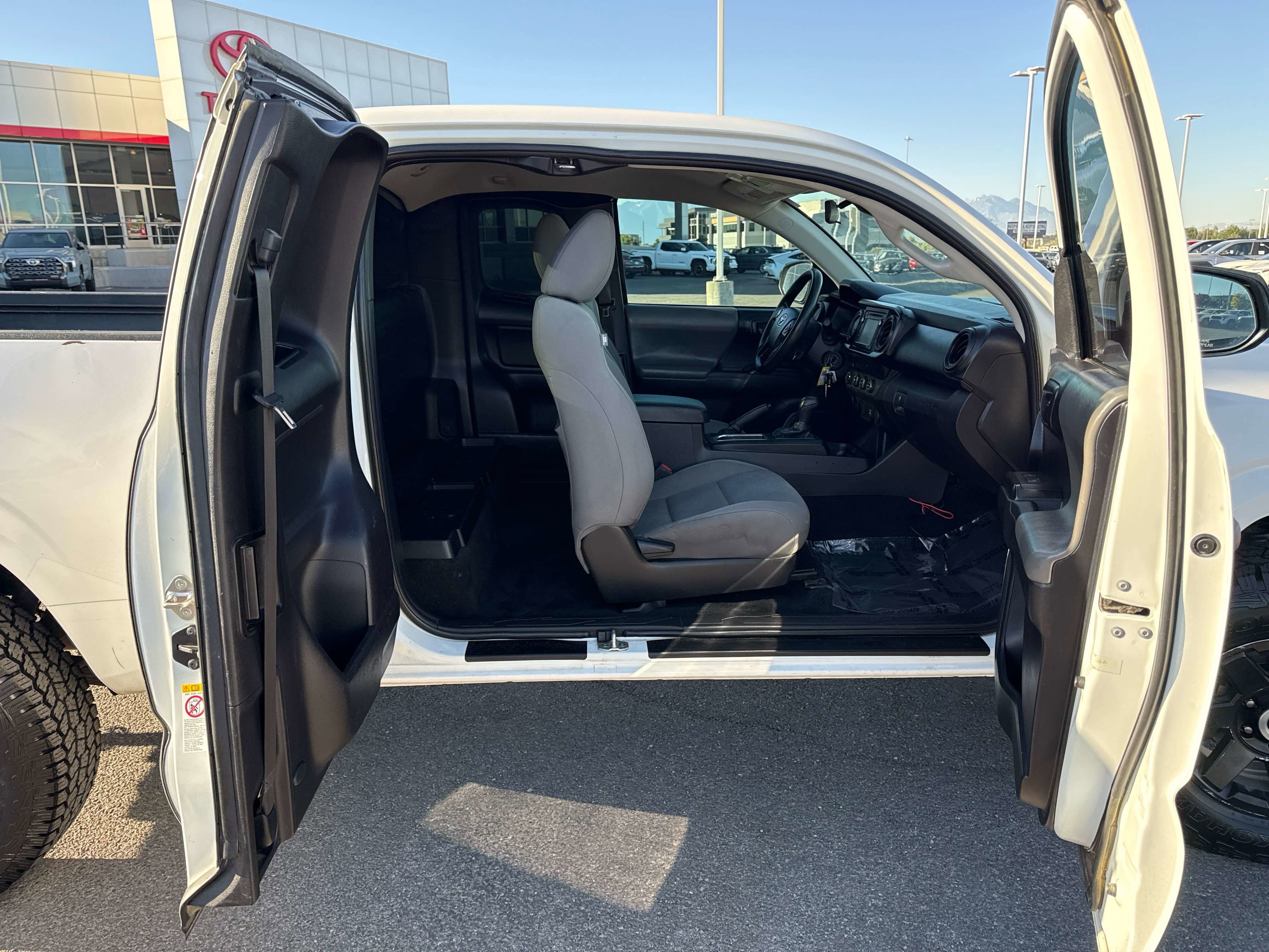 2019 Toyota TACOMA SR SR
