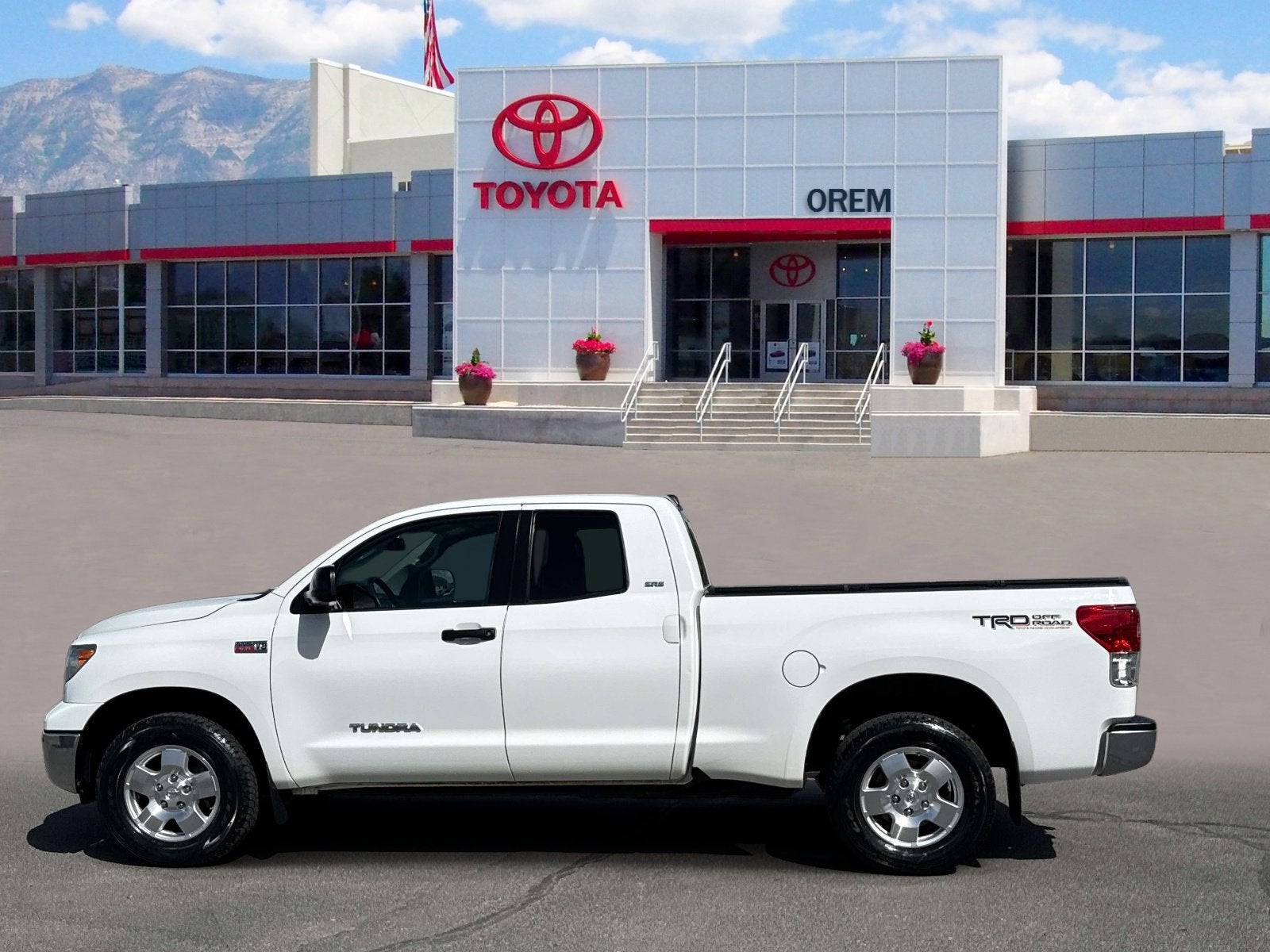 2012 Toyota TUNDRA 4X4 Double Cab 5.7L V8 6-Spd AT (Natl)