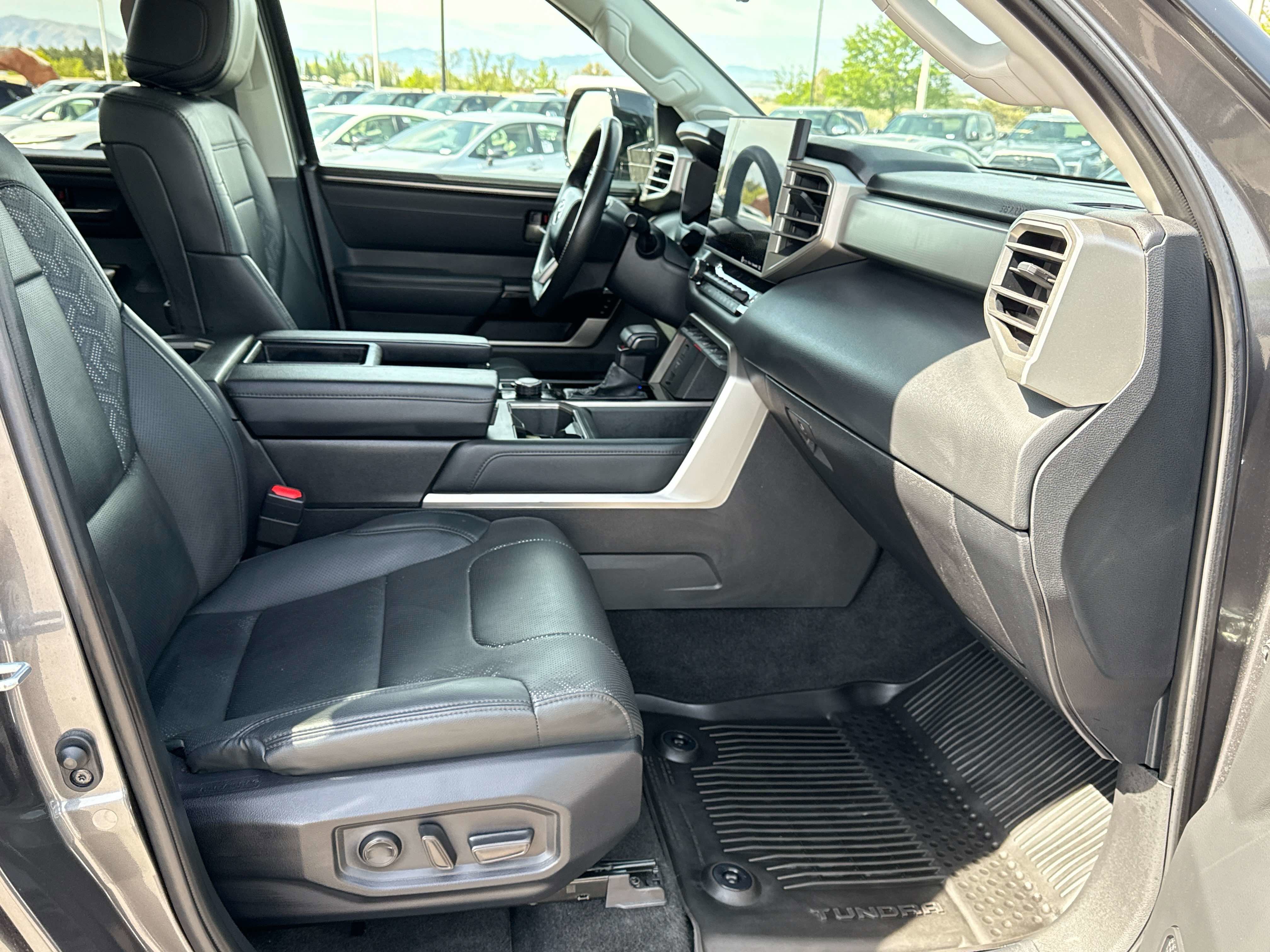 2024 Toyota TUNDRA 4X4 Limited