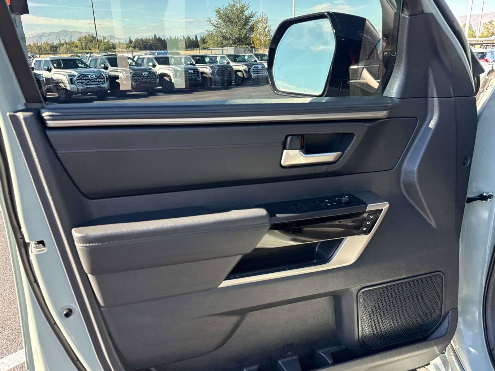 2025 Toyota Tundra i-FORCE MAX Limited Hybrid