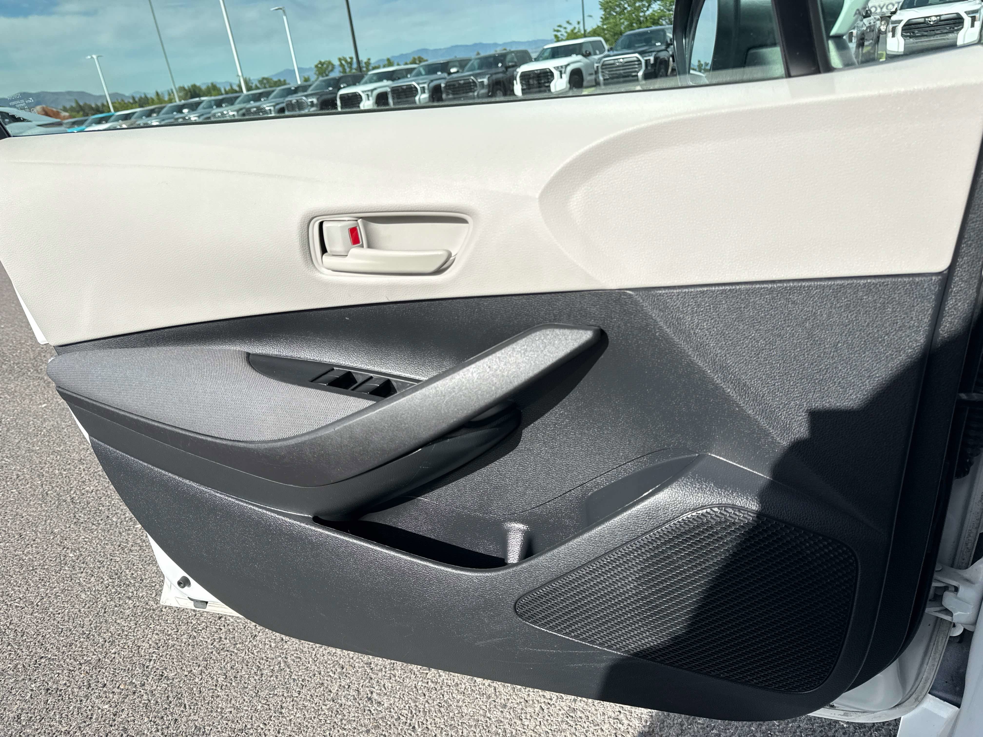 2024 Toyota COROLLA LE