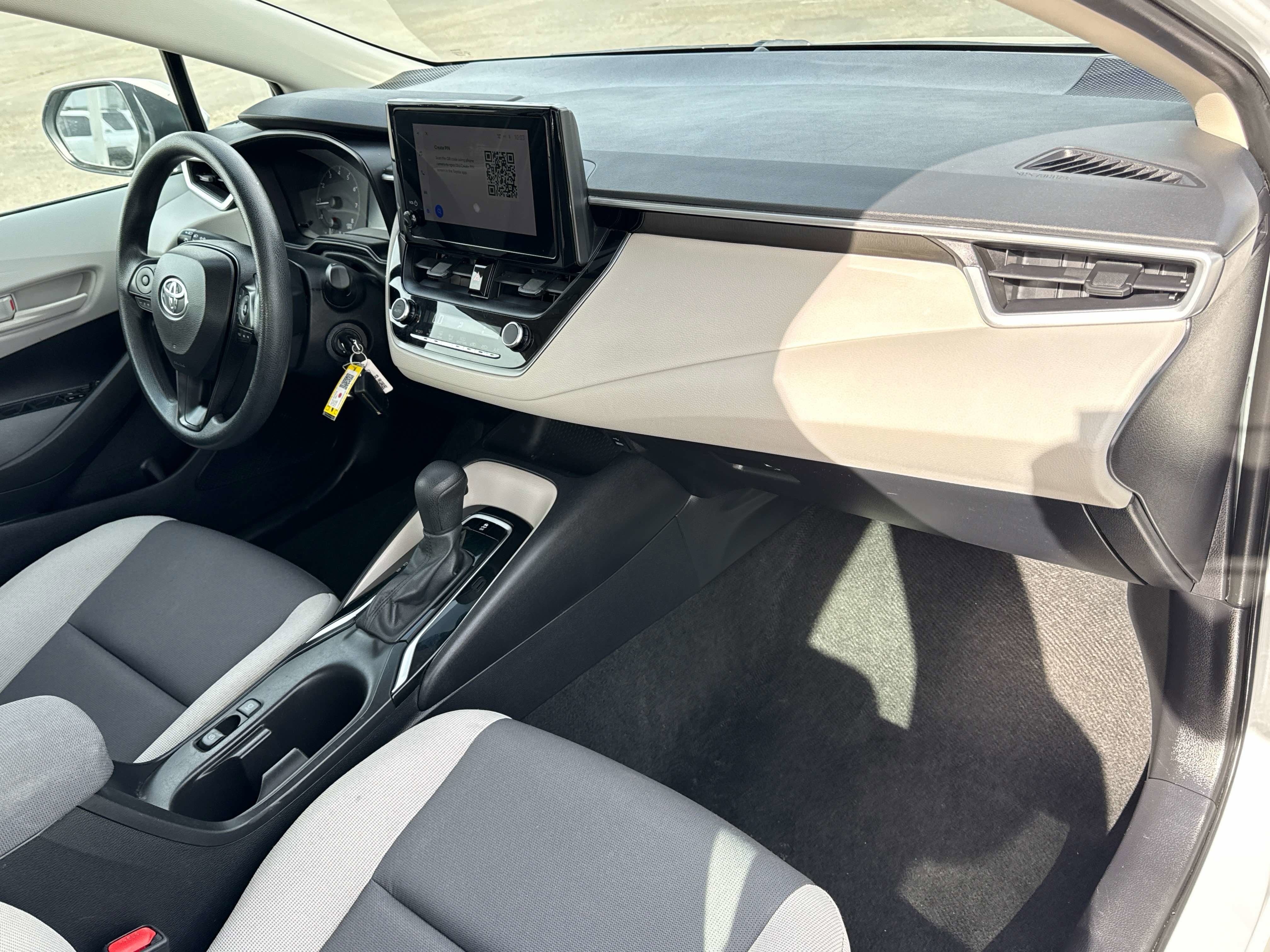 2024 Toyota COROLLA LE