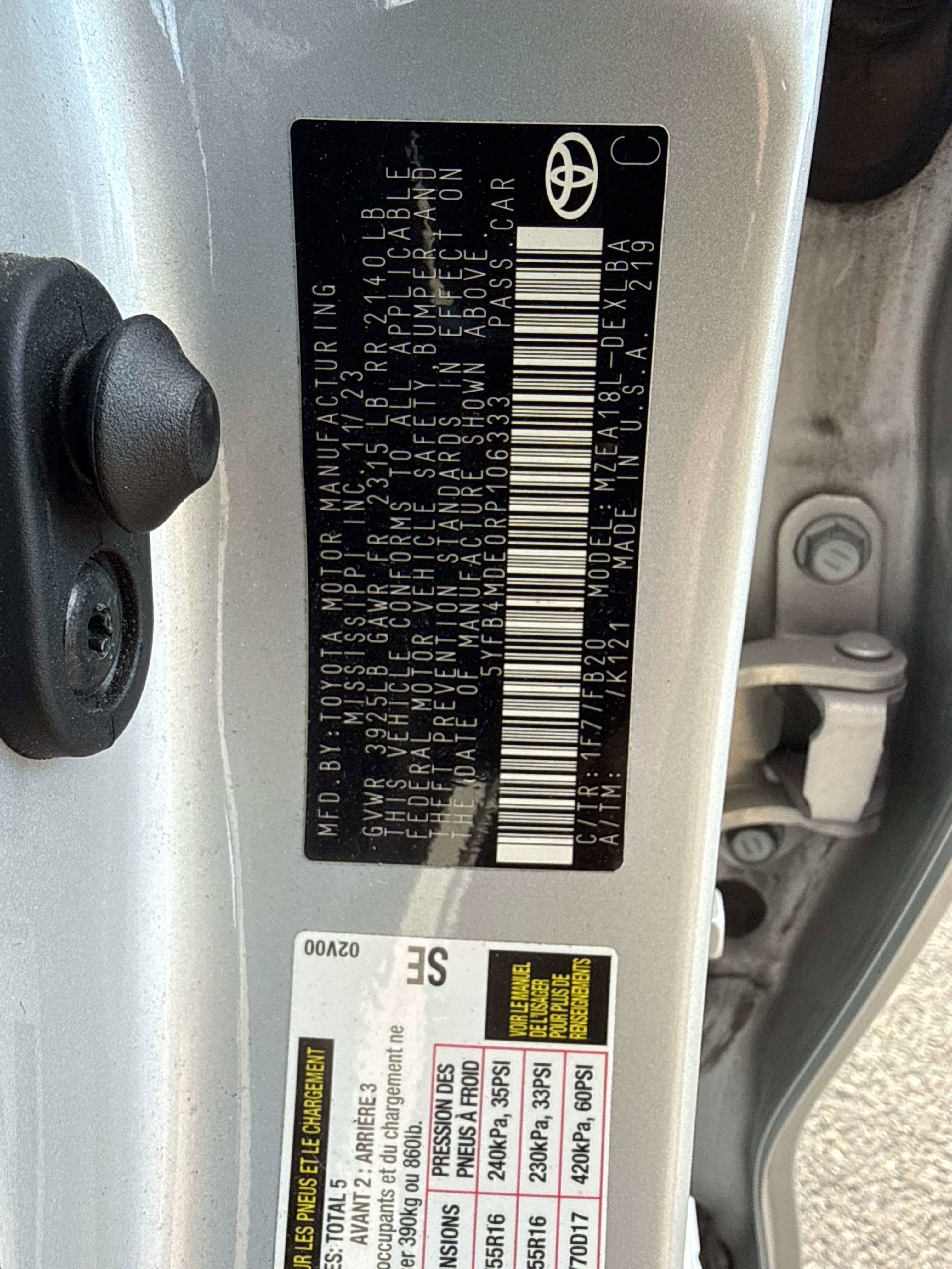 2024 Toyota COROLLA LE