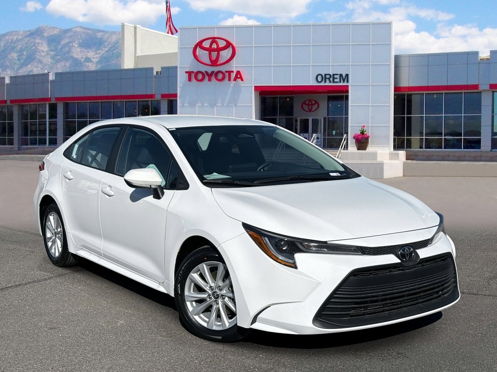 2026 Toyota COROLLA LE