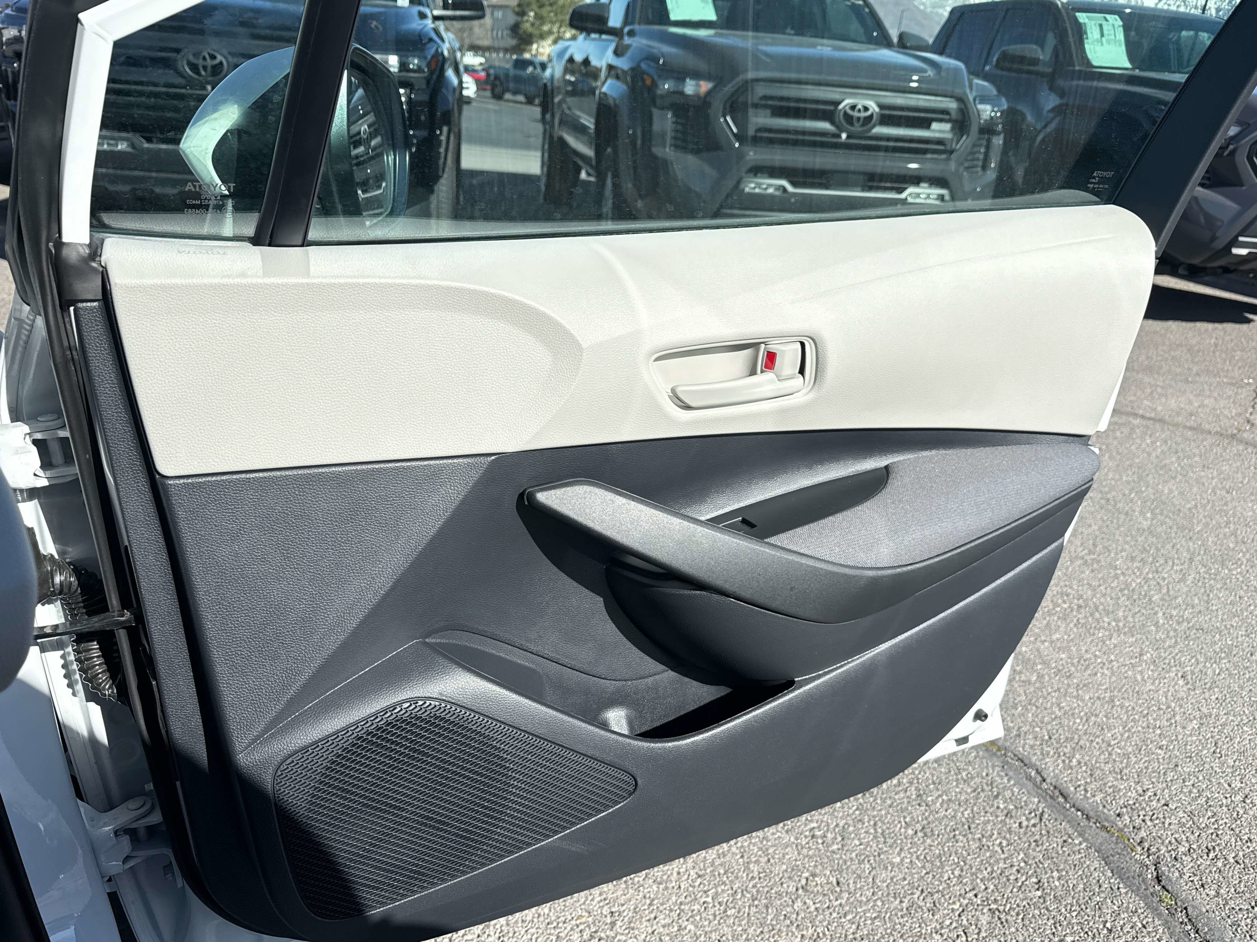 2026 Toyota COROLLA LE