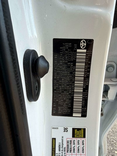 2024 Toyota COROLLA LE