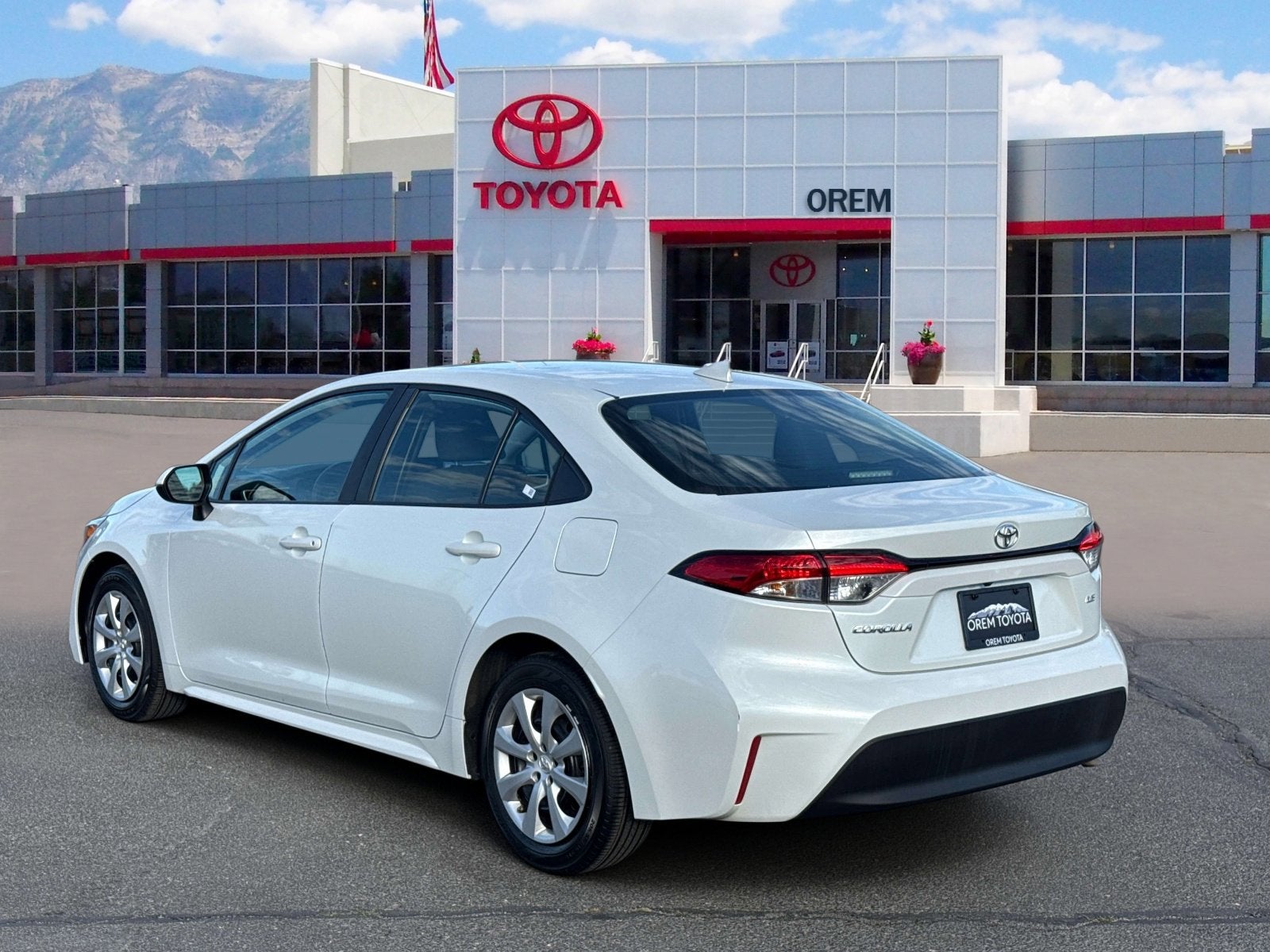 2024 Toyota COROLLA LE