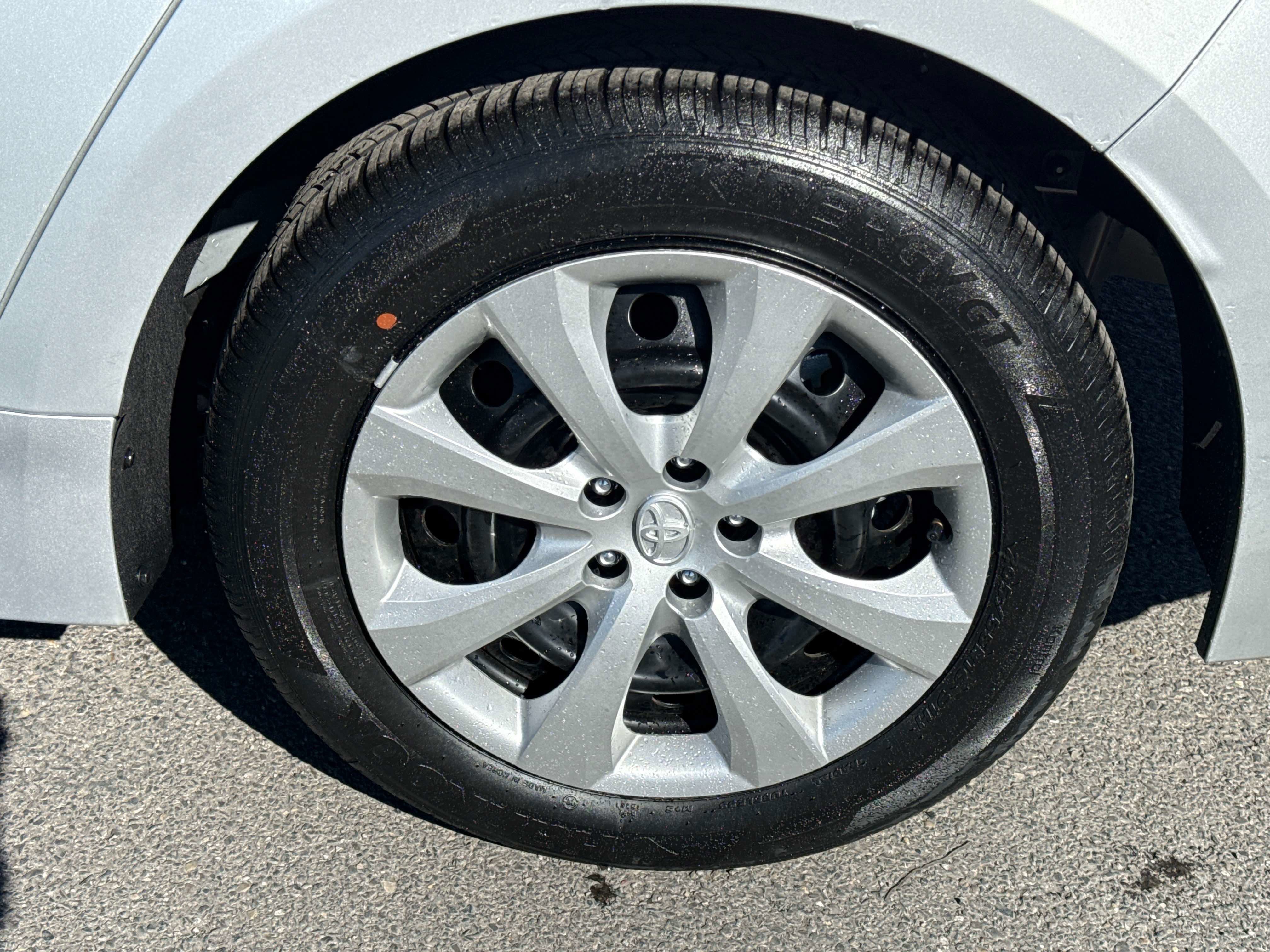 2026 Toyota COROLLA LE