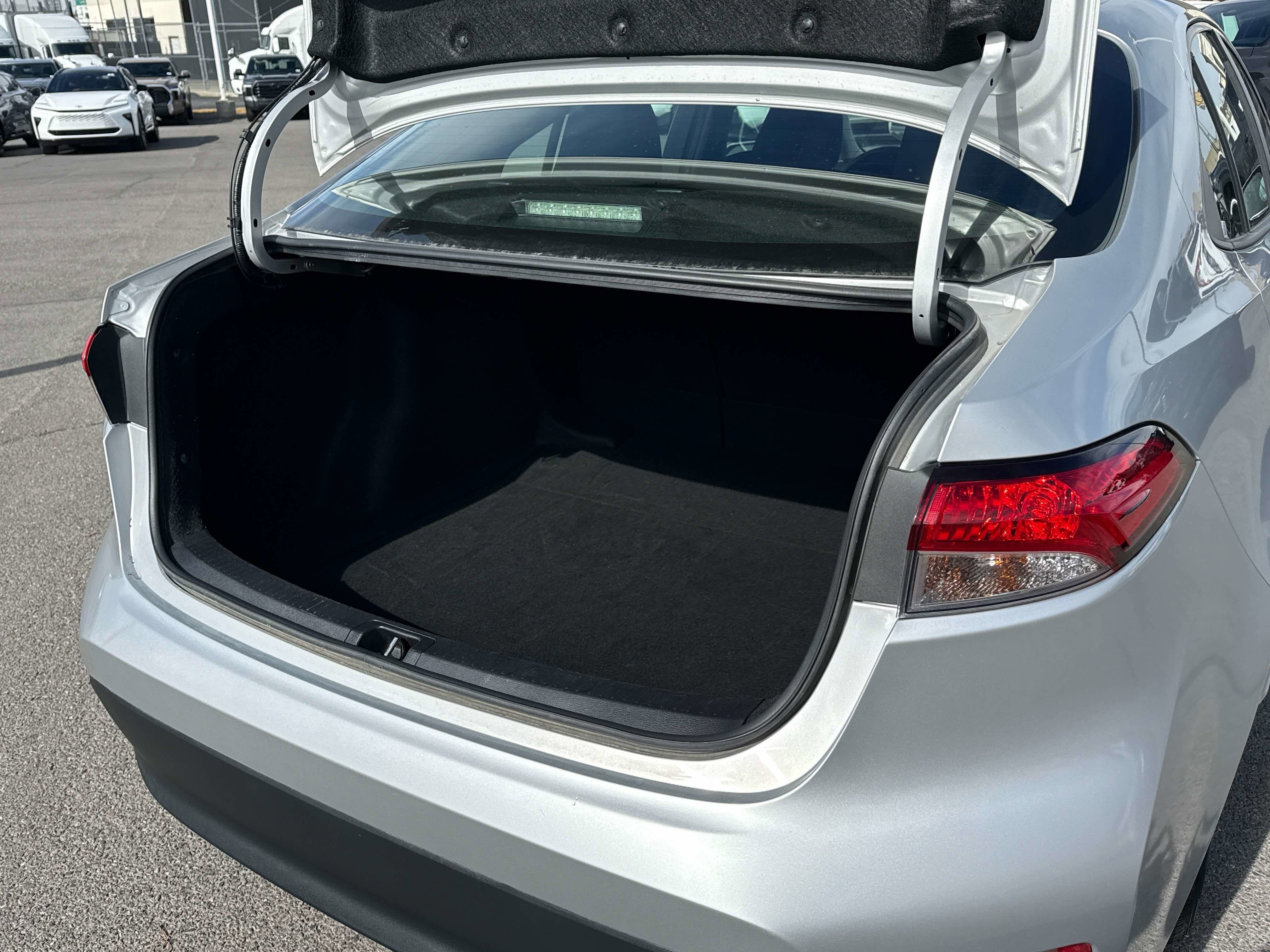 2023 Toyota COROLLA LE