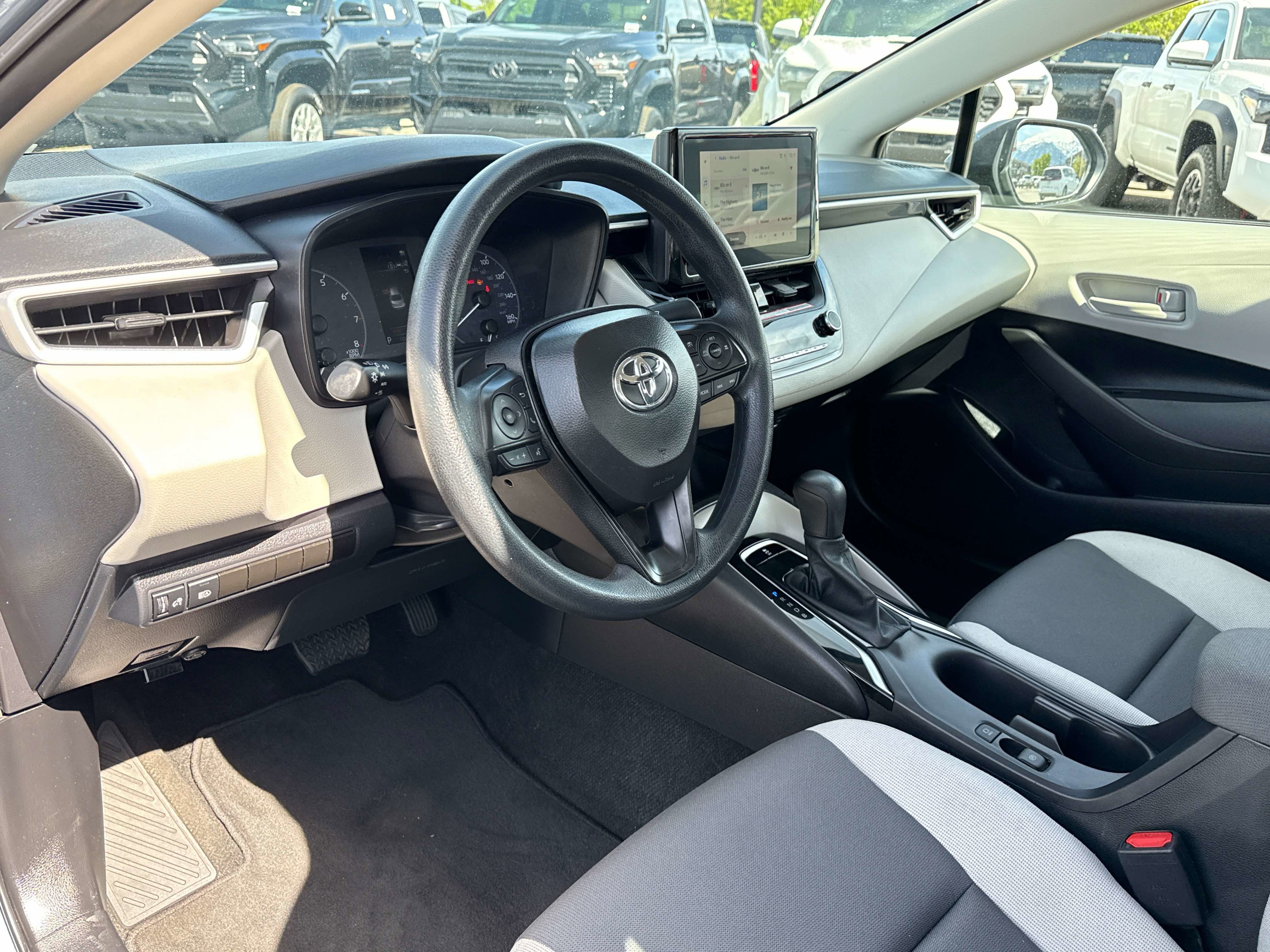 2025 Toyota COROLLA LE