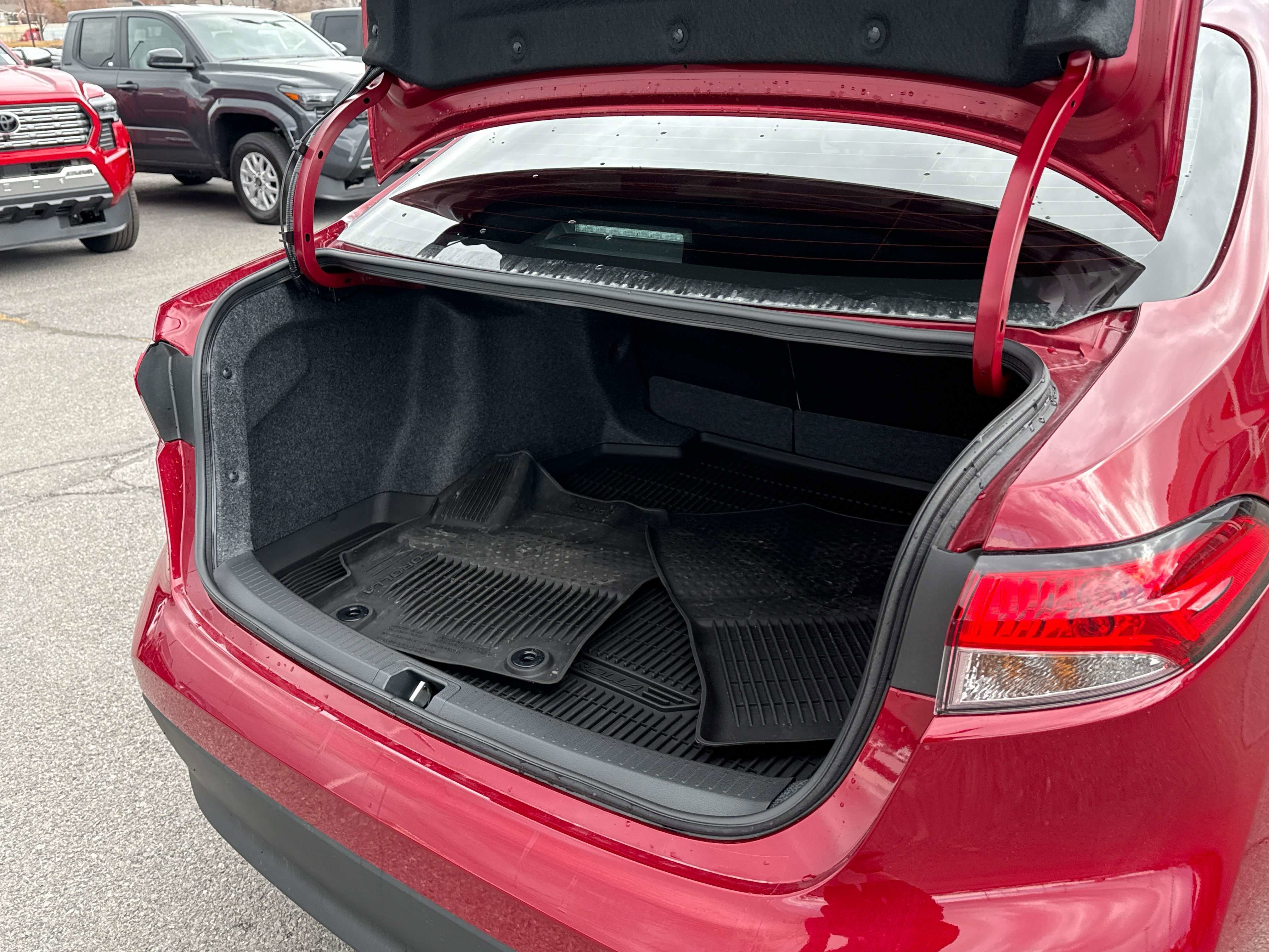 2026 Toyota COROLLA LE