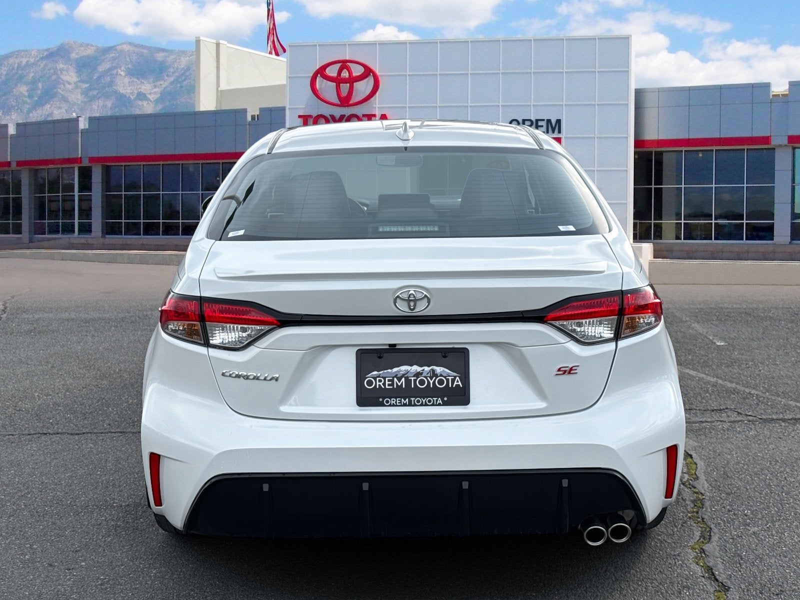 2026 Toyota COROLLA SE