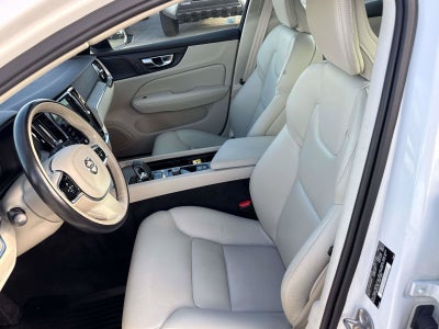 2023 Volvo S60 Plus Dark Theme