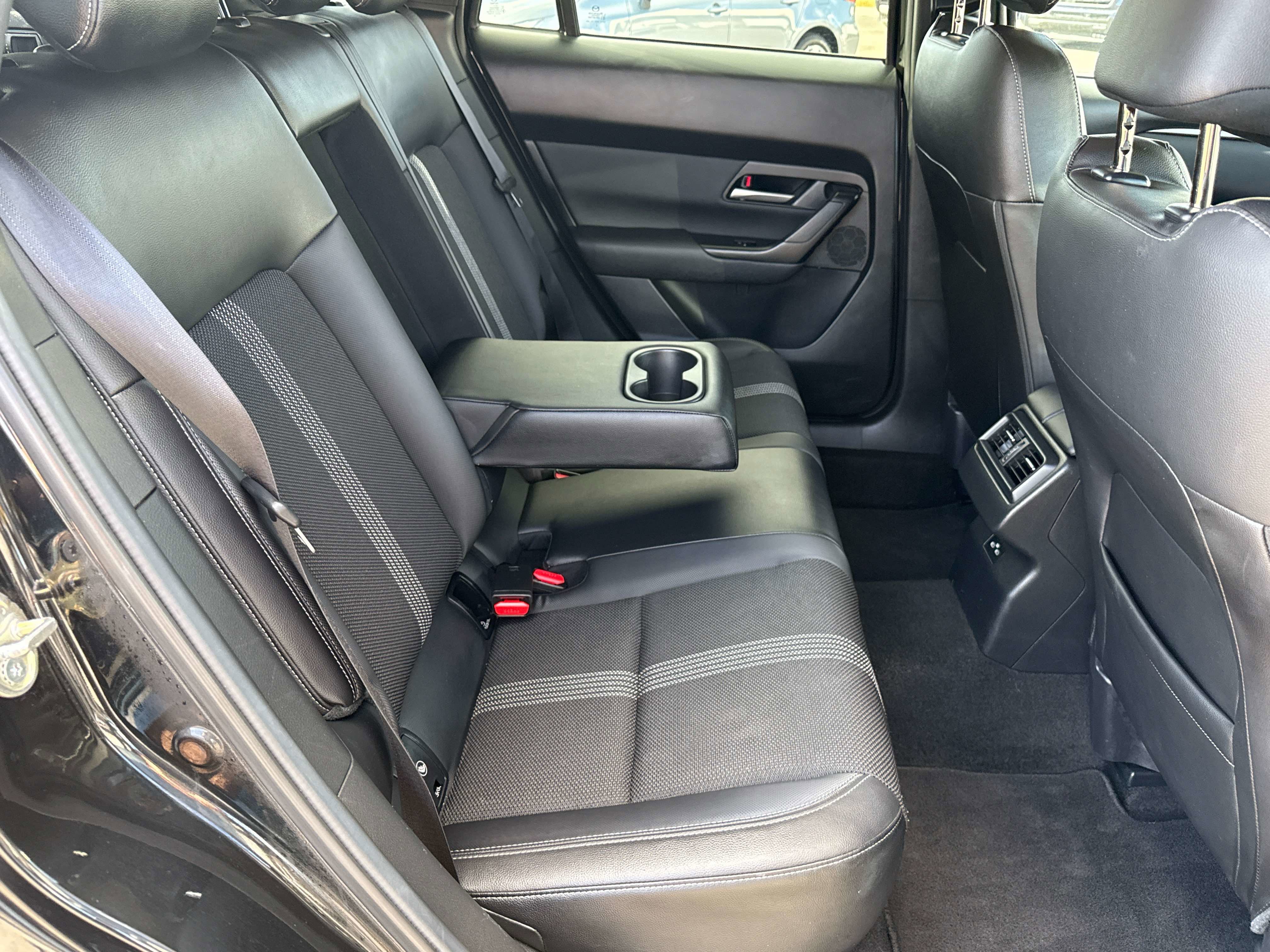 2025 Mazda Mazda CX-50 2.5 S Preferred Package