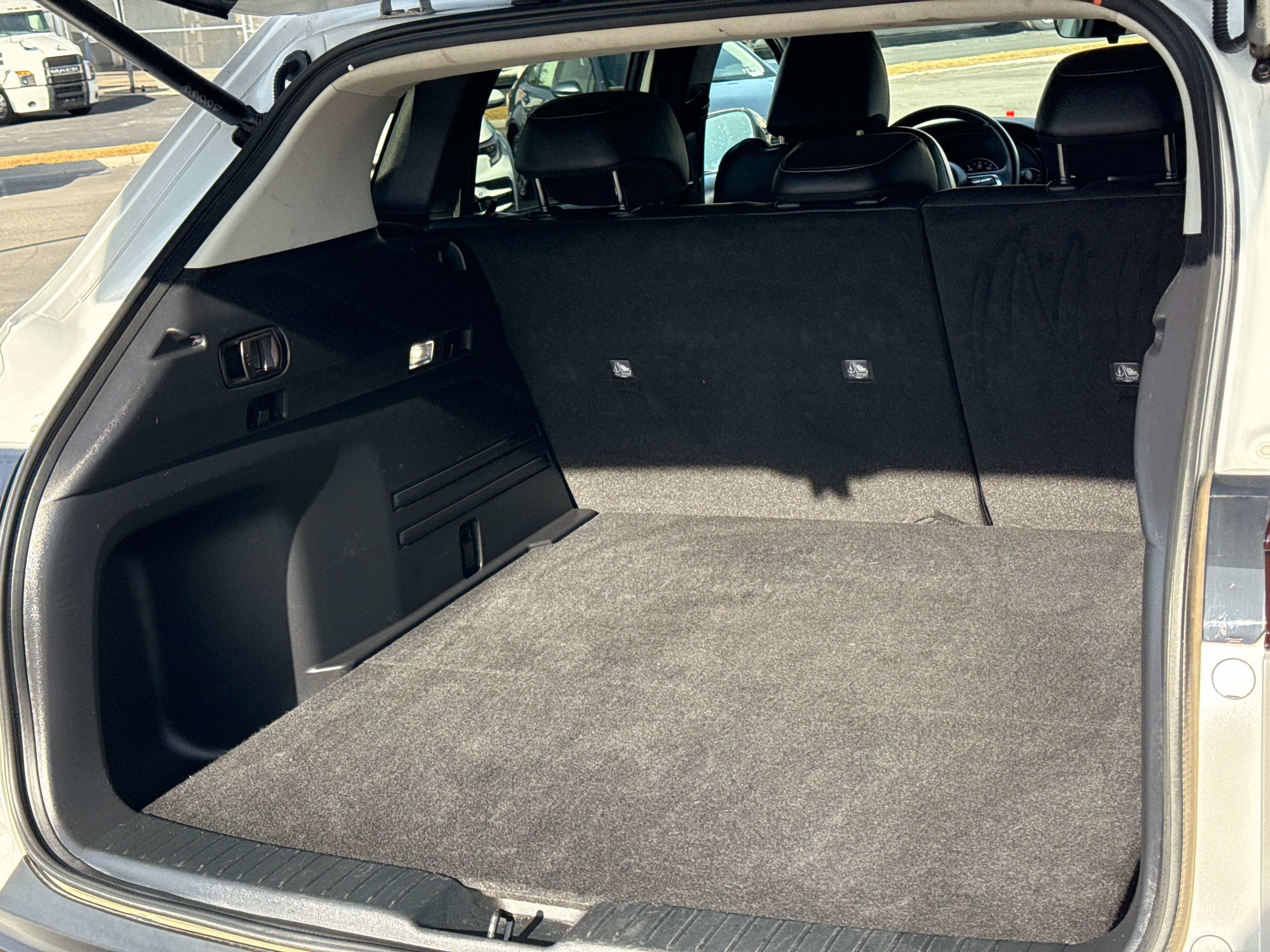 2025 Mazda Mazda CX-50 2.5 S Preferred Package