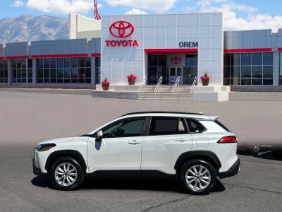 2024 Toyota Corolla Cross LE